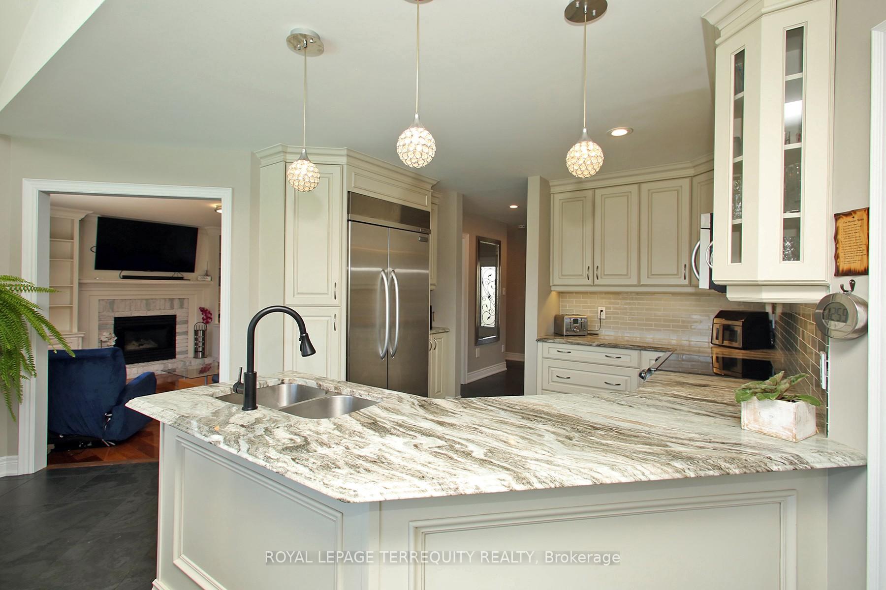 Photo 20 of 3 Riviera Ridge, Hamilton, Stoney Creek — HOMEH
