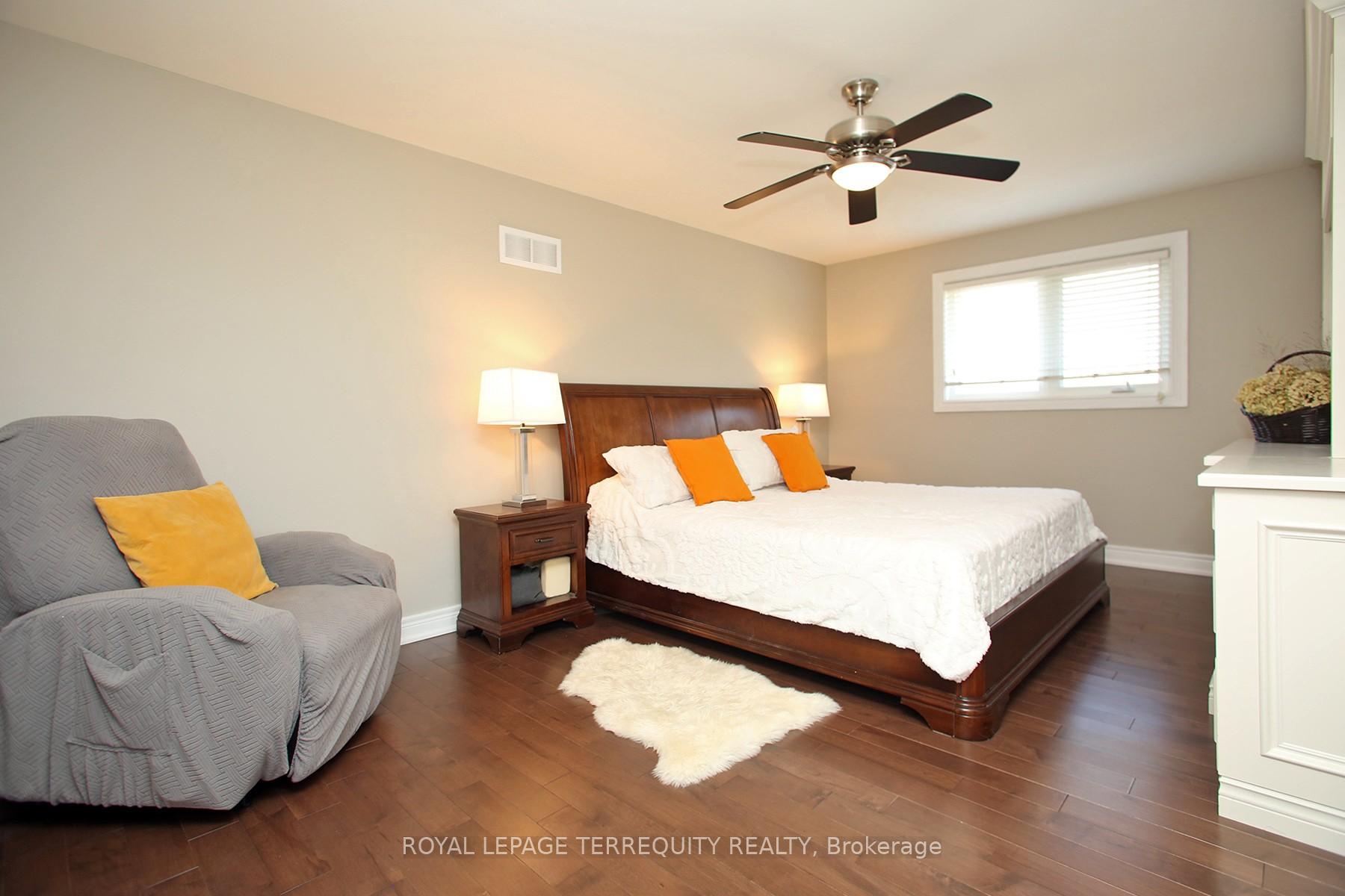 Photo 23 of 3 Riviera Ridge, Hamilton, Stoney Creek — HOMEH