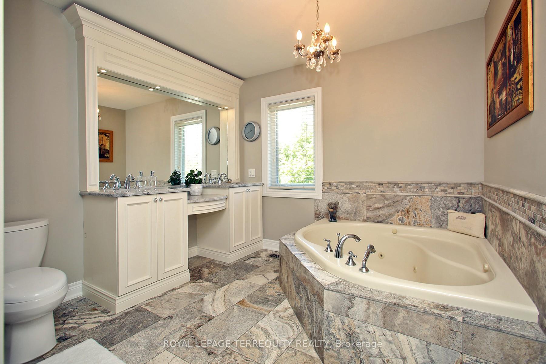 Photo 27 of 3 Riviera Ridge, Hamilton, Stoney Creek — HOMEH