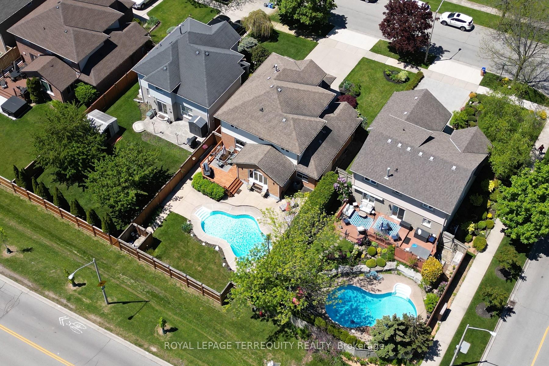 Photo 44 of 3 Riviera Ridge, Hamilton, Stoney Creek — HOMEH