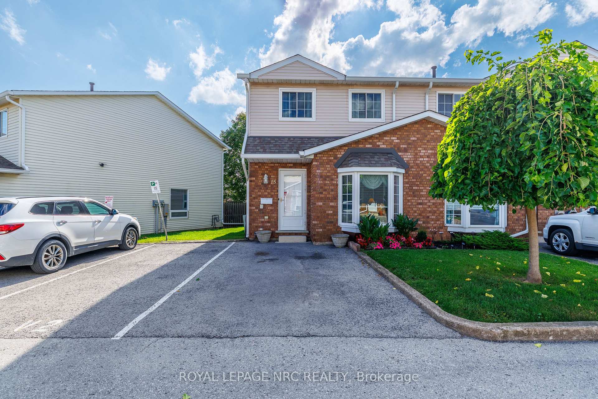 Photo 2 of Unit 15, 6910 Kalar Road, Niagara Falls, West Wood — HOMEH