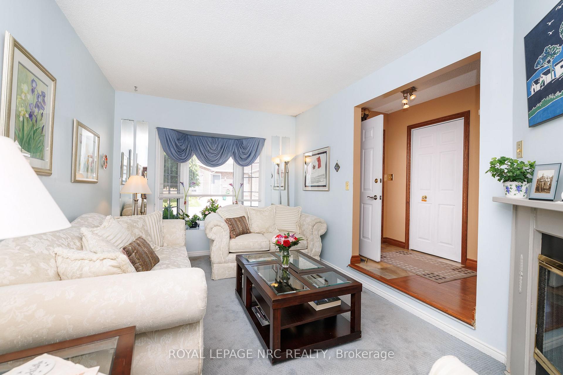 Photo 7 of Unit 15, 6910 Kalar Road, Niagara Falls, West Wood — HOMEH