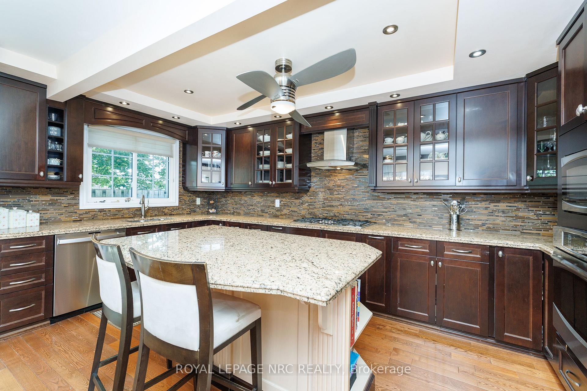 Photo 10 of Unit 15, 6910 Kalar Road, Niagara Falls, West Wood — HOMEH