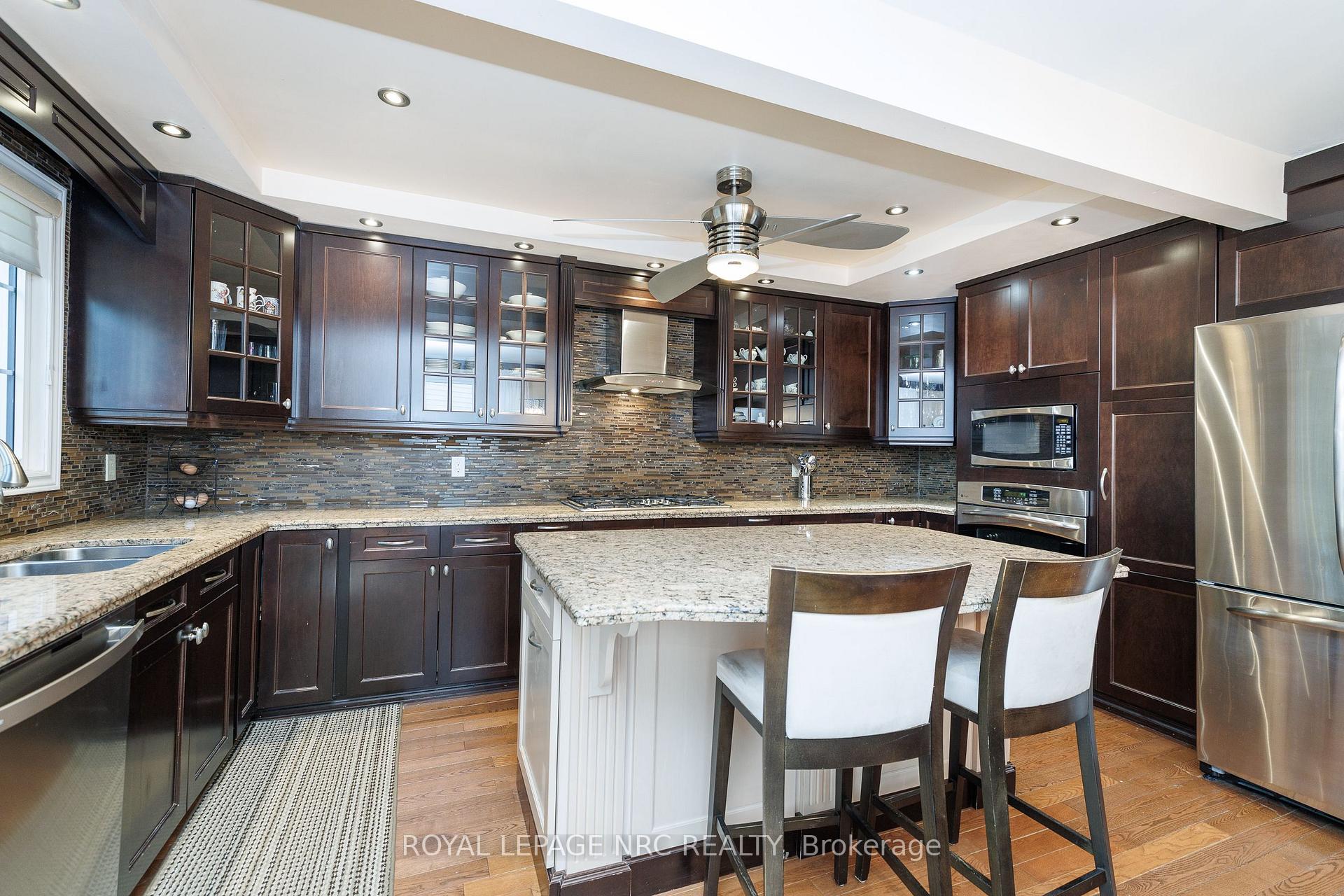 Photo 12 of Unit 15, 6910 Kalar Road, Niagara Falls, West Wood — HOMEH