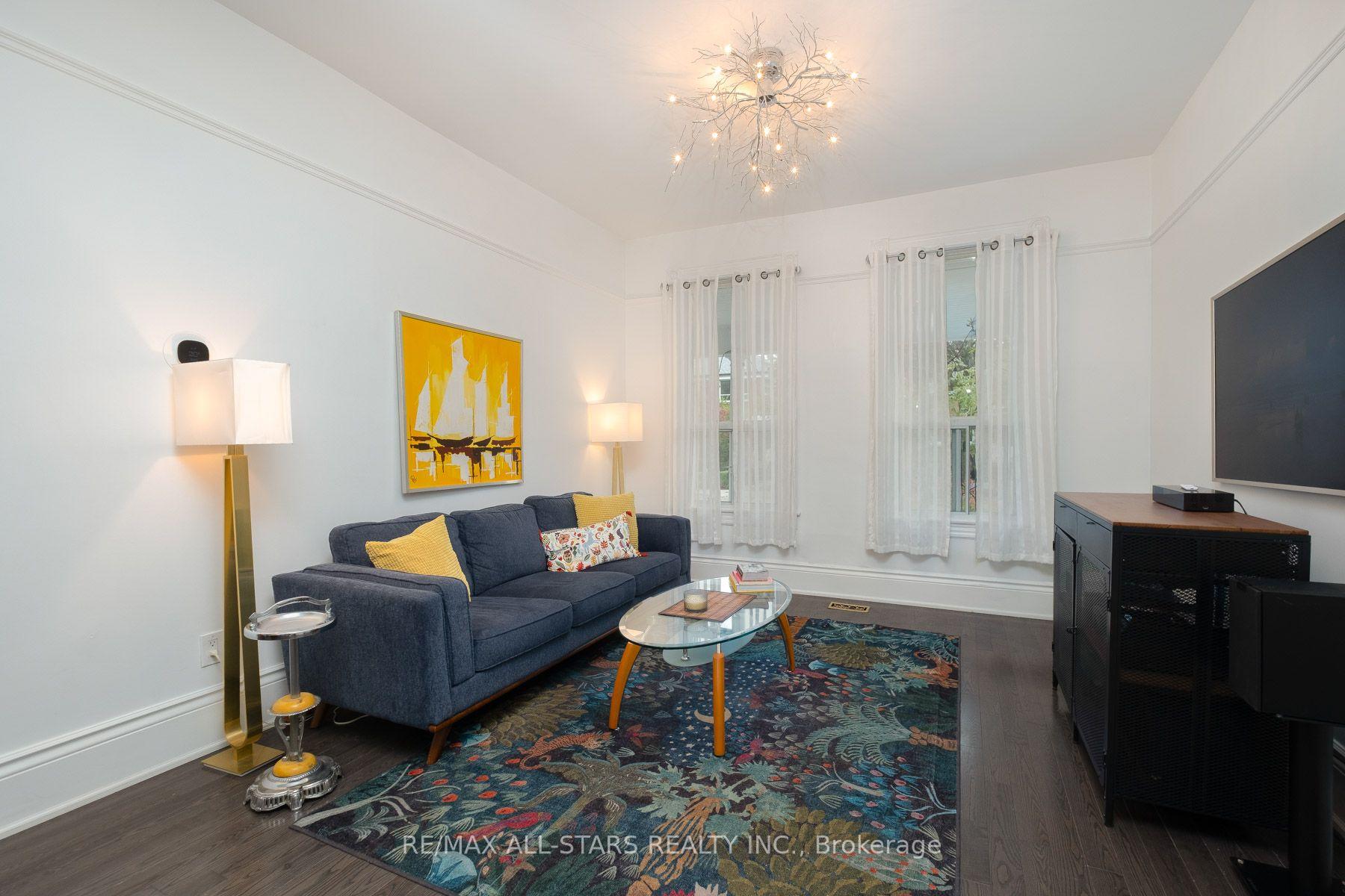 Photo 5 of 68 Osborne Avenue, Toronto, East End-Danforth — HOMEH