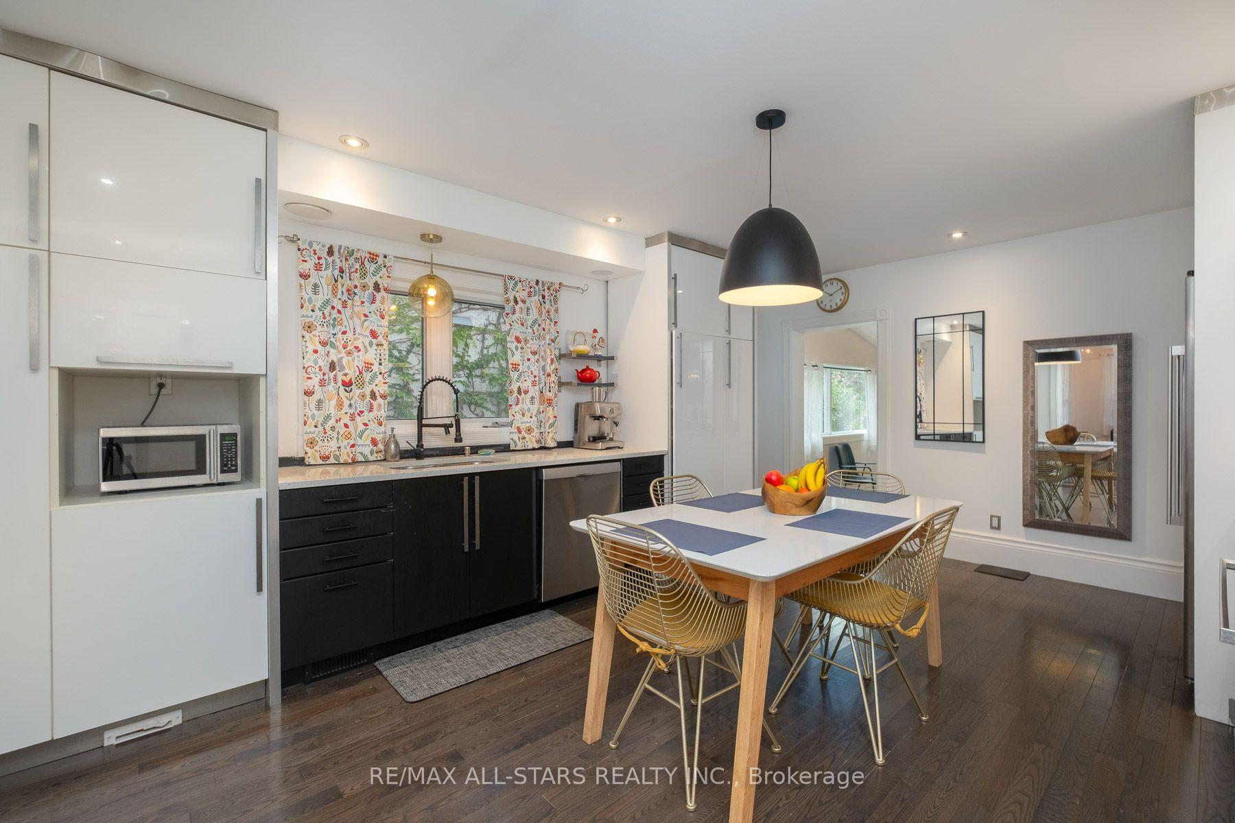 Photo 10 of 68 Osborne Avenue, Toronto, East End-Danforth — HOMEH