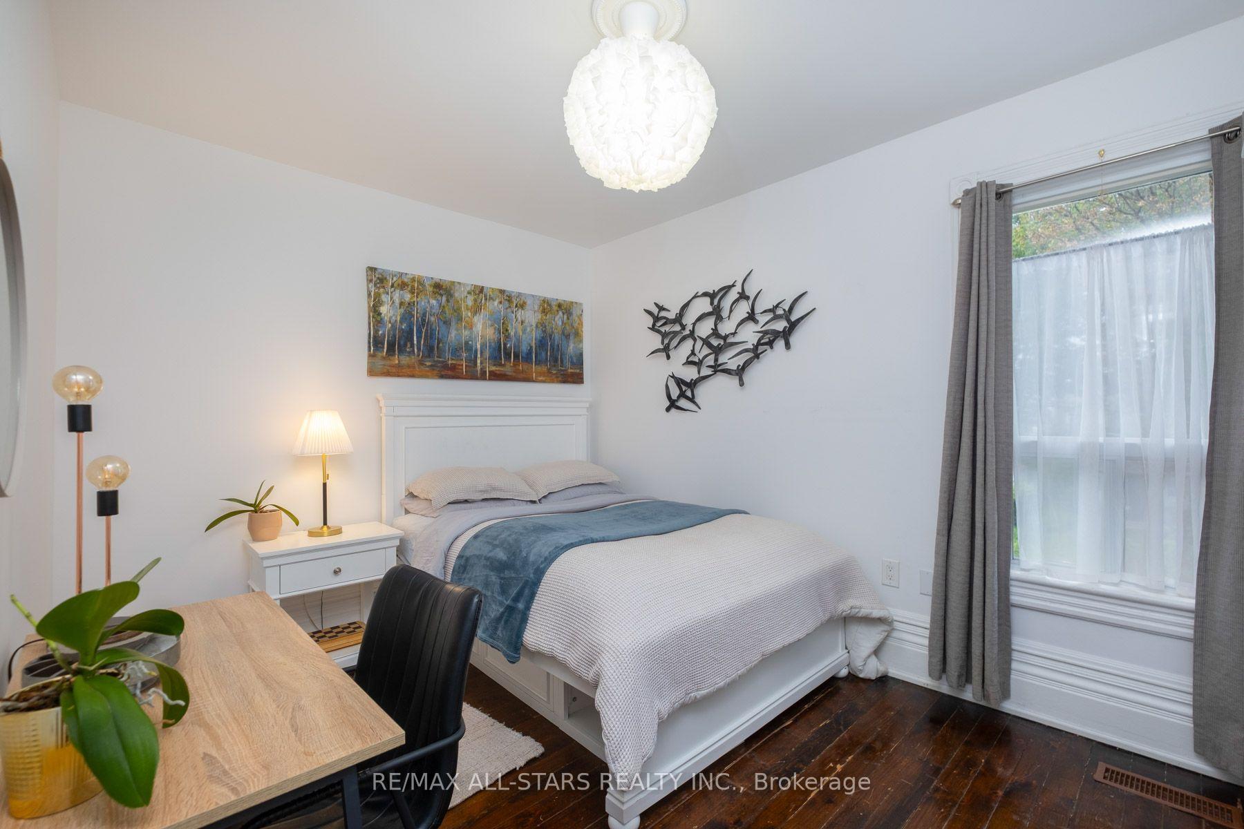 Photo 14 of 68 Osborne Avenue, Toronto, East End-Danforth — HOMEH