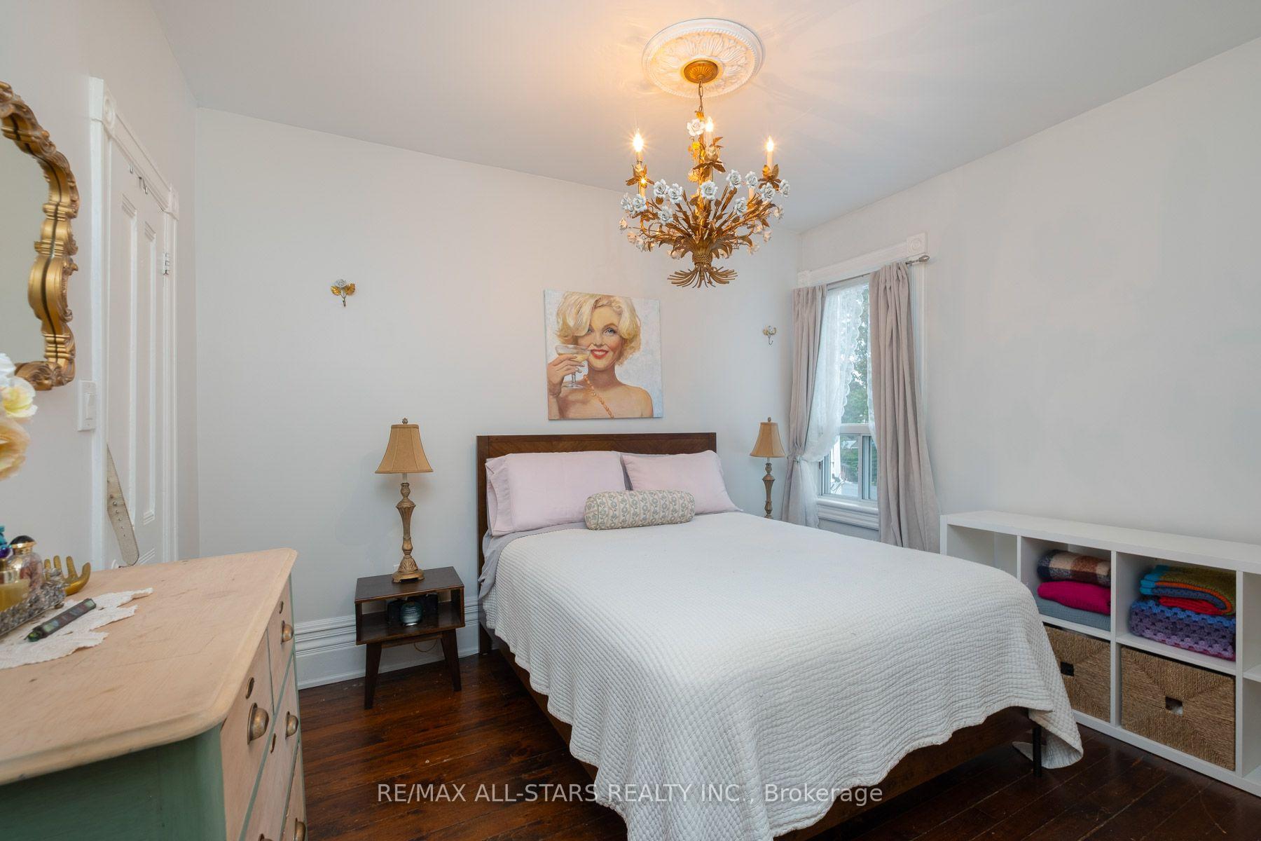 Photo 17 of 68 Osborne Avenue, Toronto, East End-Danforth — HOMEH
