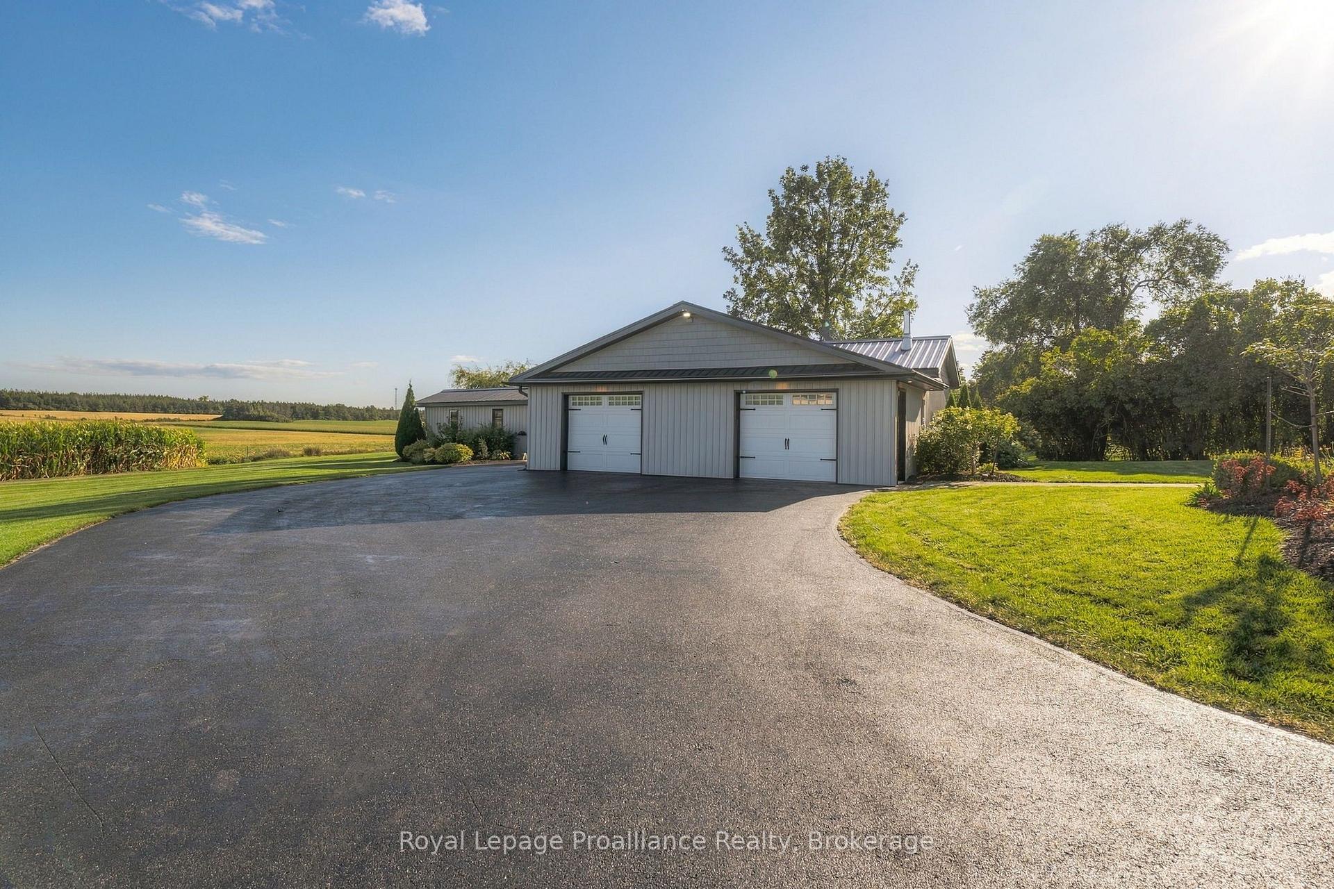 Photo 27 of 348 Massasauga Road, Prince Edward County, Ameliasburg Ward — HOMEH