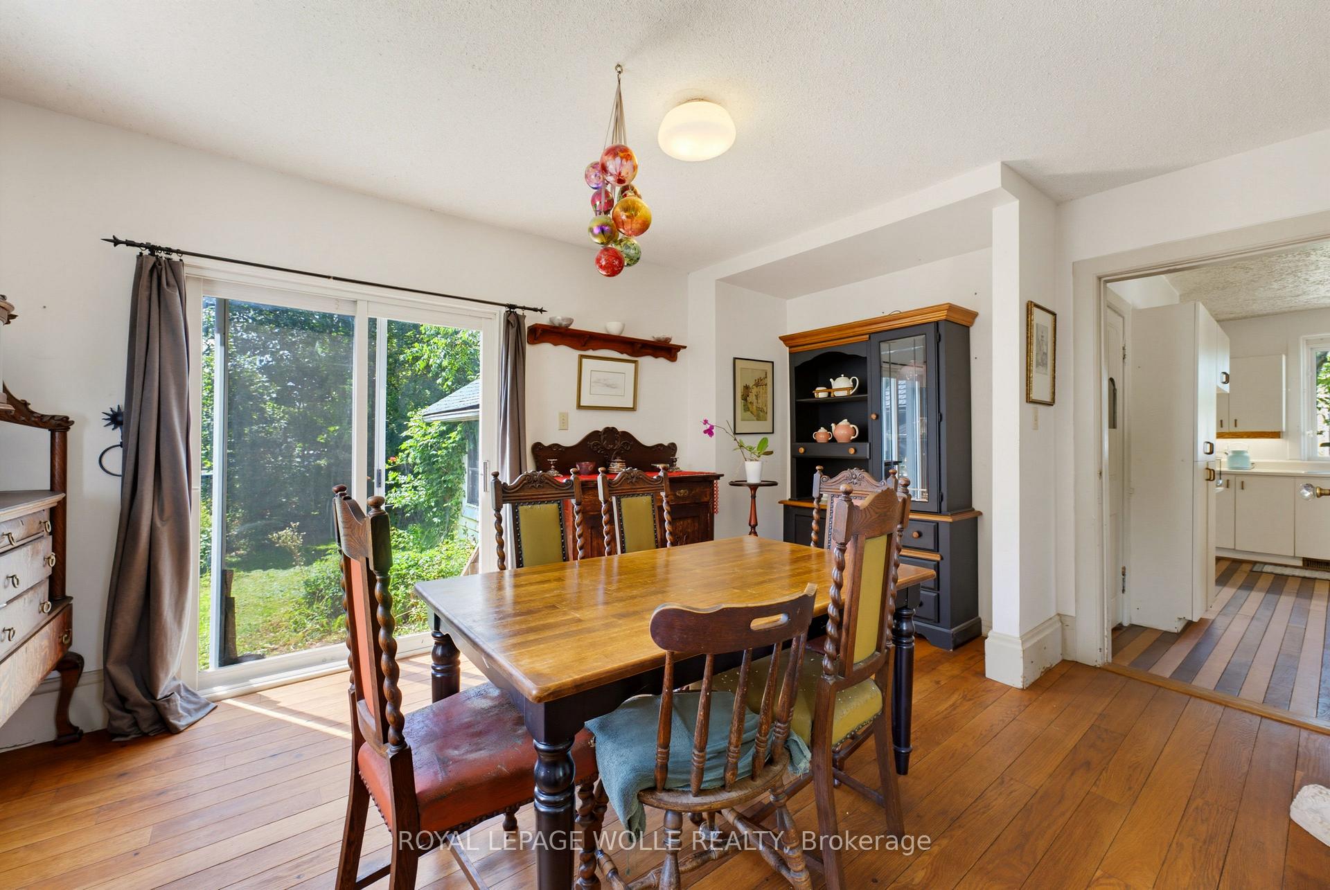 Photo 13 of 1256 Maryhill Road, Woolwich, Breslau — HOMEH