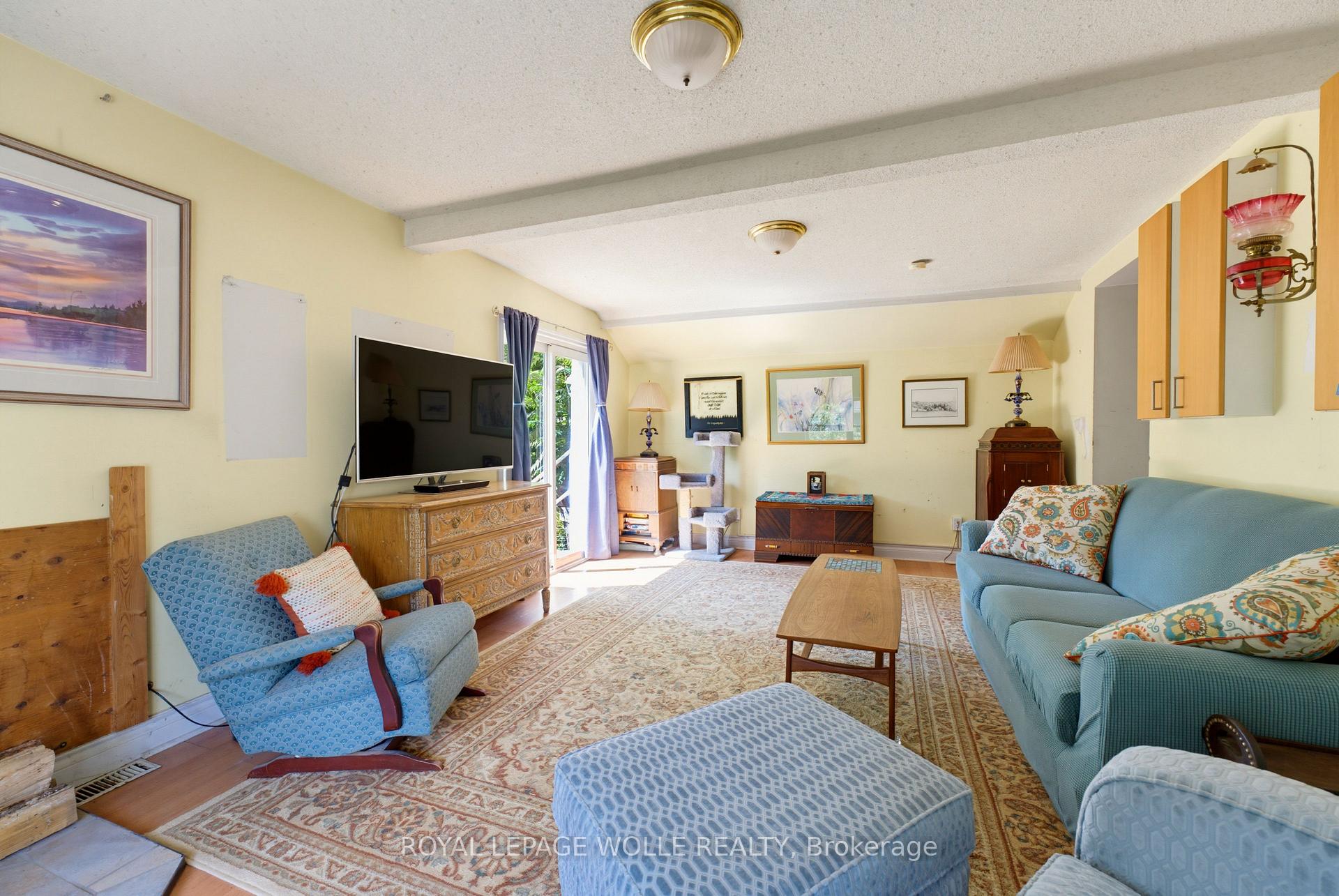 Photo 18 of 1256 Maryhill Road, Woolwich, Breslau — HOMEH