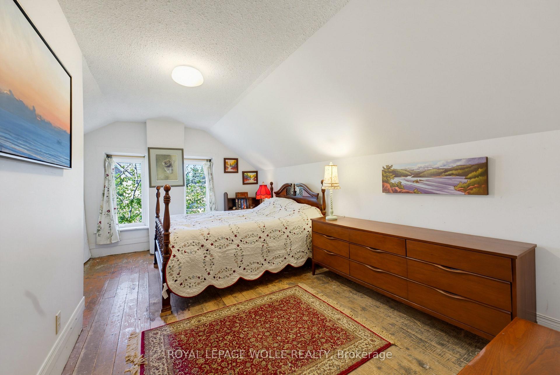 Photo 20 of 1256 Maryhill Road, Woolwich, Breslau — HOMEH