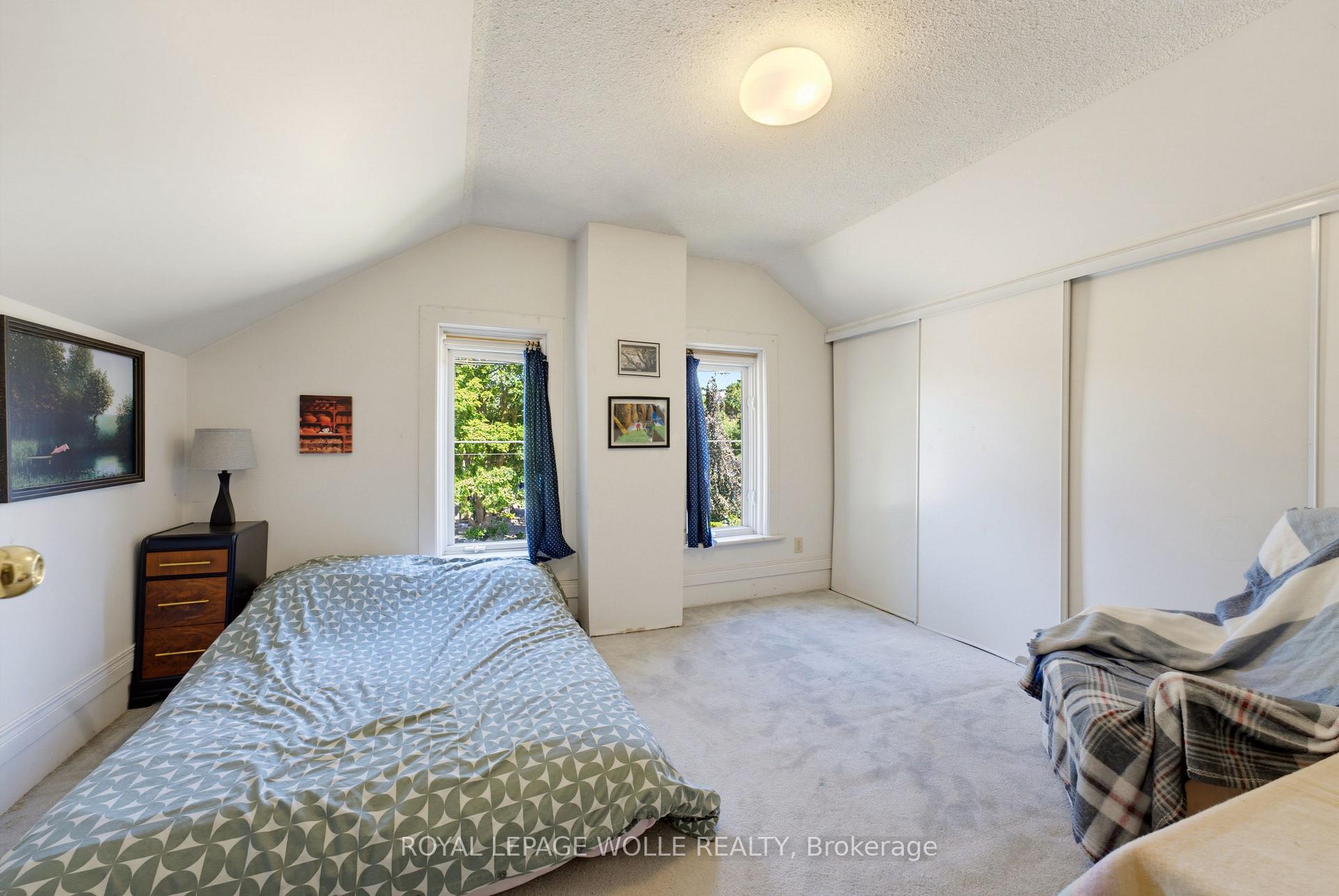 Photo 22 of 1256 Maryhill Road, Woolwich, Breslau — HOMEH