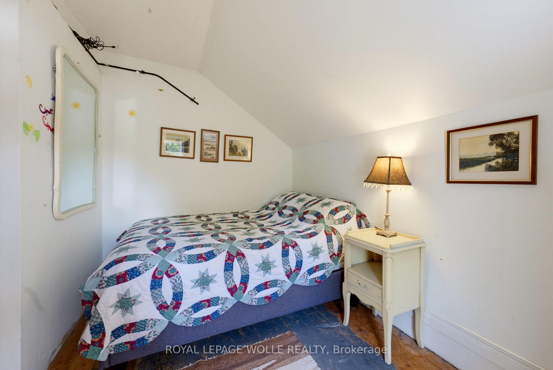 Photo 23 of 1256 Maryhill Road, Woolwich, Breslau — HOMEH