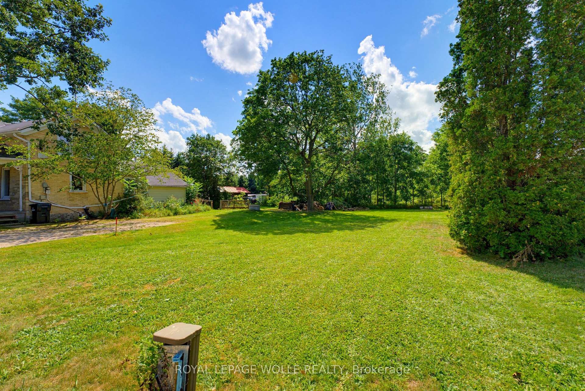Photo 27 of 1256 Maryhill Road, Woolwich, Breslau — HOMEH