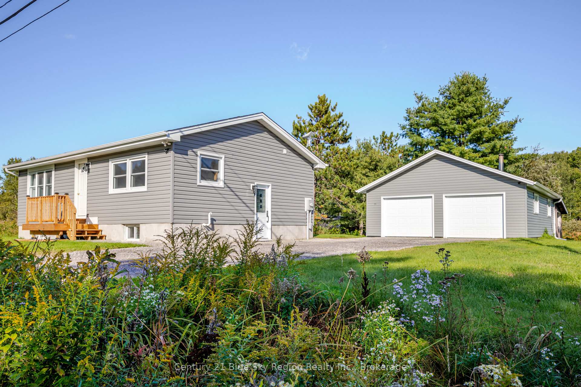 Photo of 334 MacPherson Drive