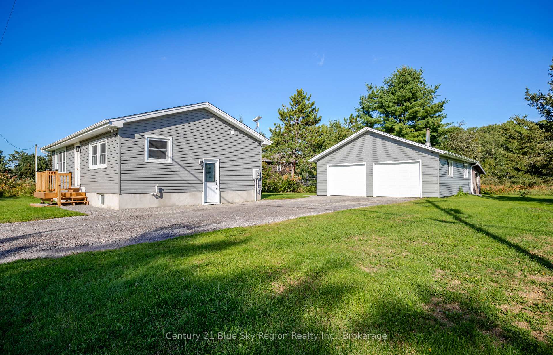 Photo 2 of 334 MacPherson Drive, East Ferris, Corbeil — HOMEH