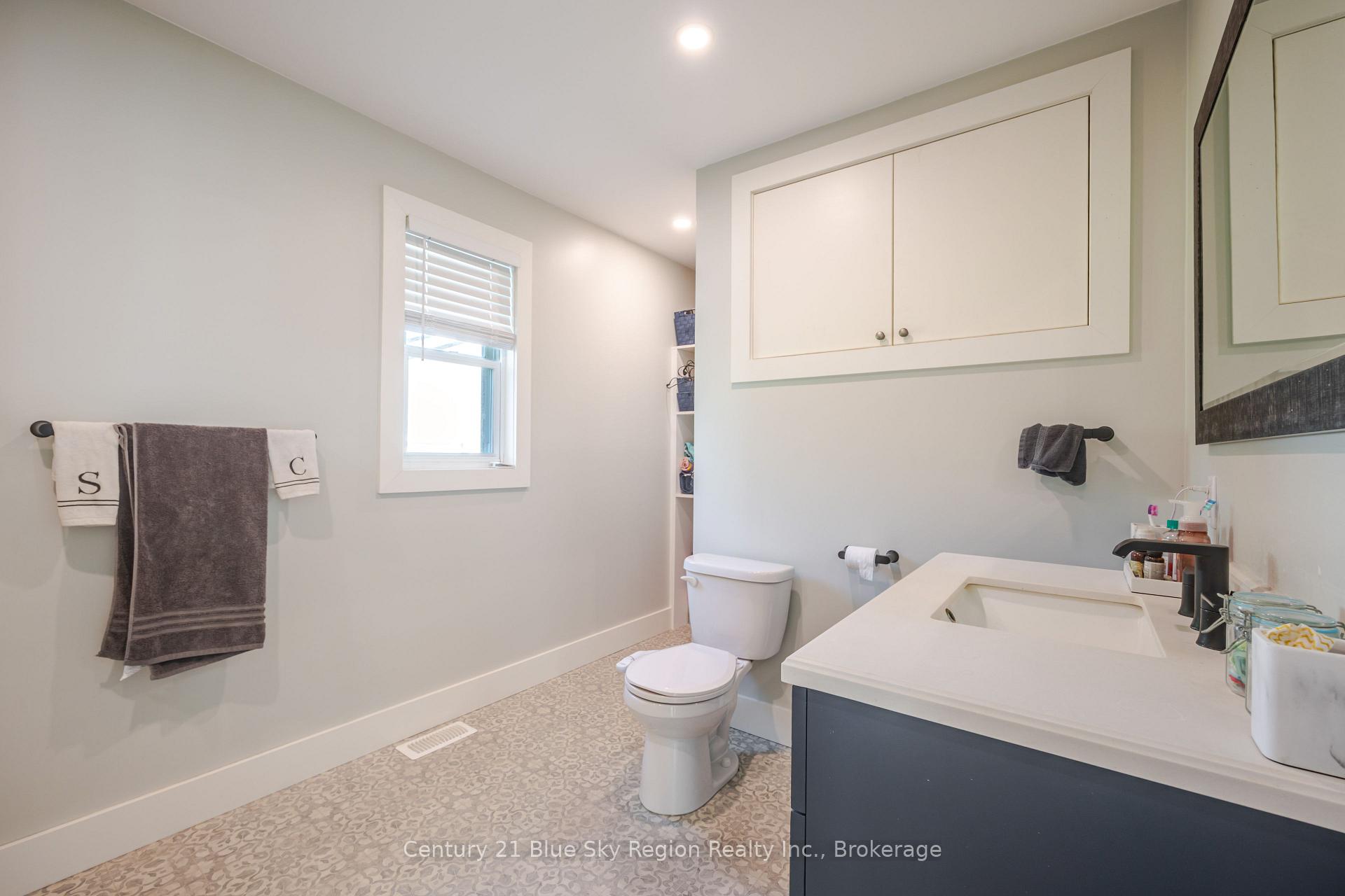 Photo 11 of 334 MacPherson Drive, East Ferris, Corbeil — HOMEH