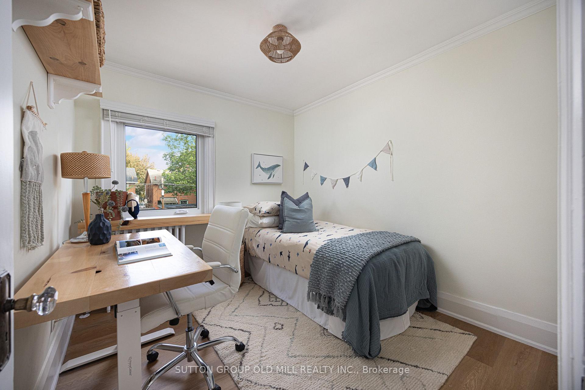 Photo 12 of 24 Harshaw Avenue, Toronto, Lambton Baby Point — HOMEH