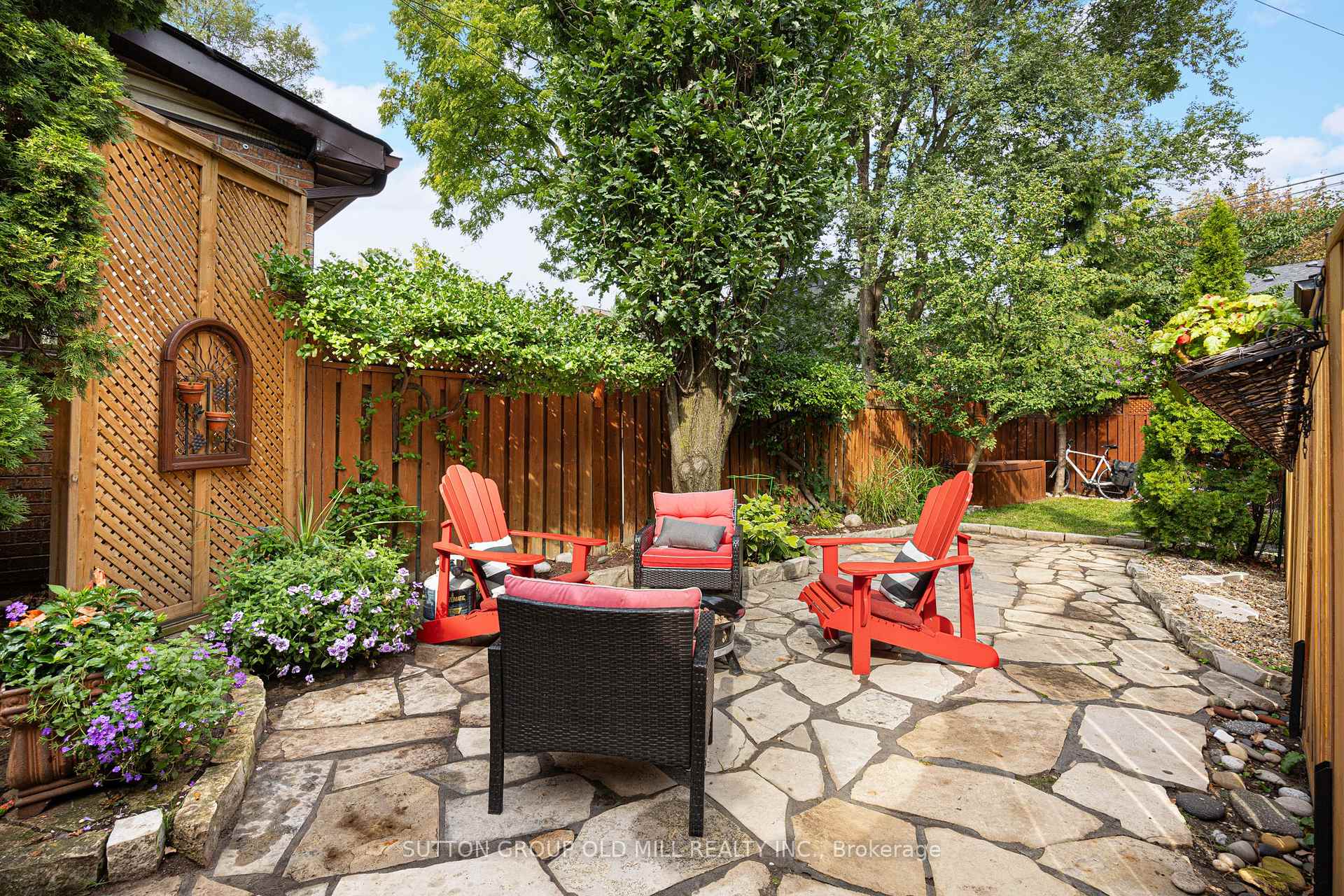Photo 19 of 24 Harshaw Avenue, Toronto, Lambton Baby Point — HOMEH