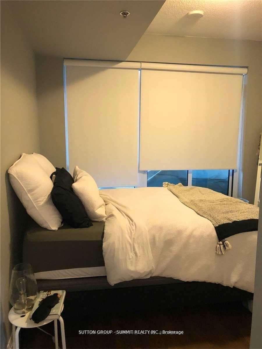 Photo 4 of Unit 209, 55 Speers Road, Oakville, Central — HOMEH