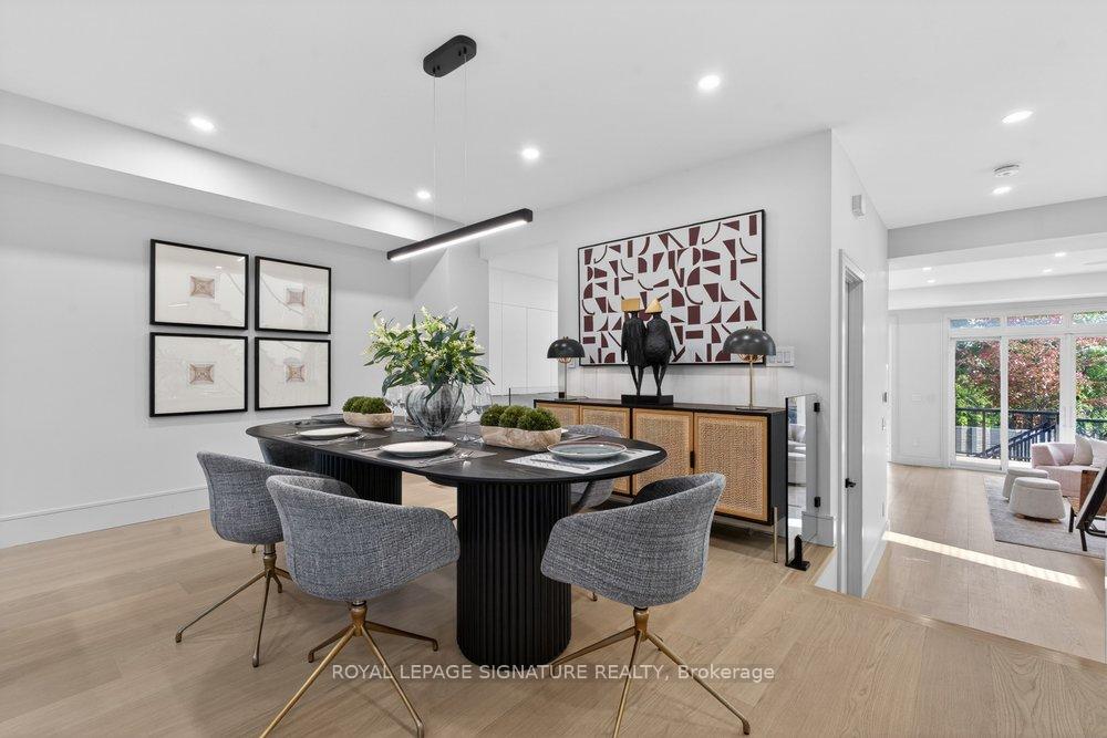 Photo 7 of 339 Broadway Avenue, North York, Bridle Path-Sunnybrook-York Mills — HOMEH