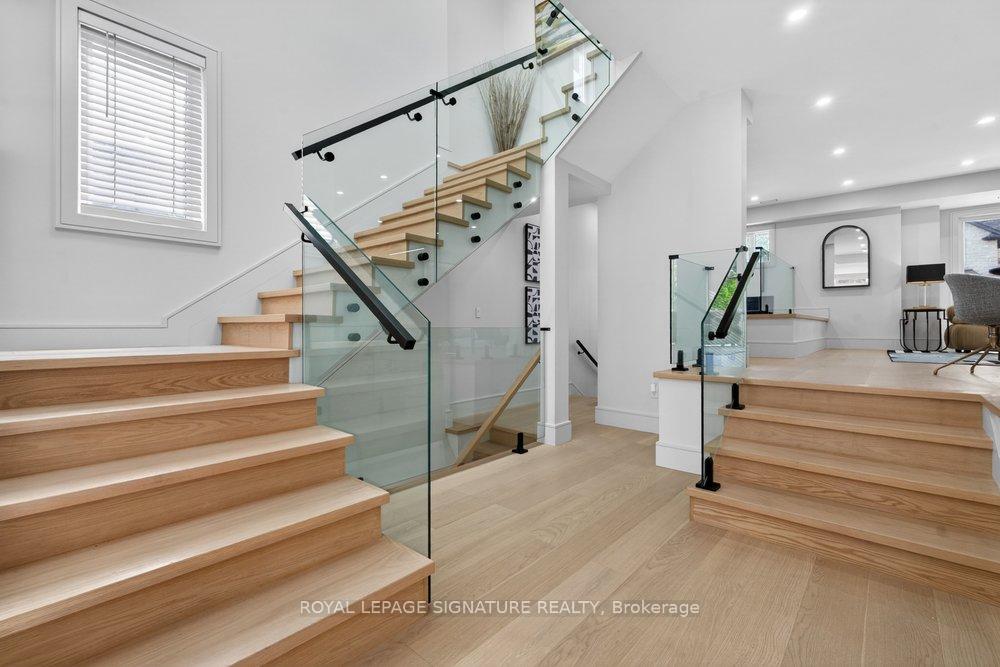 Photo 9 of 339 Broadway Avenue, North York, Bridle Path-Sunnybrook-York Mills — HOMEH