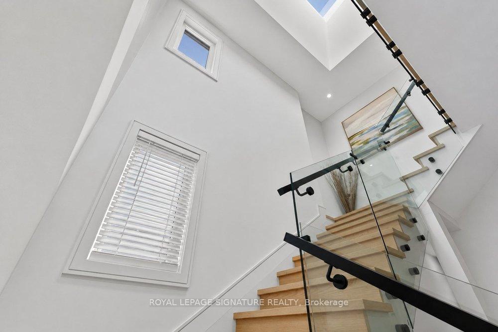 Photo 28 of 339 Broadway Avenue, North York, Bridle Path-Sunnybrook-York Mills — HOMEH