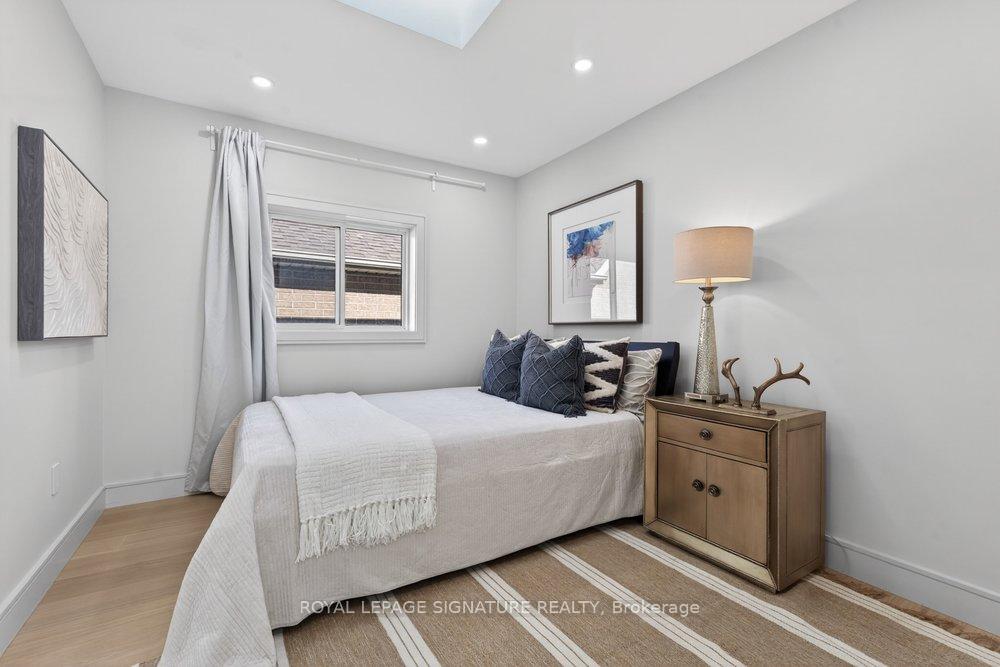 Photo 40 of 339 Broadway Avenue, North York, Bridle Path-Sunnybrook-York Mills — HOMEH