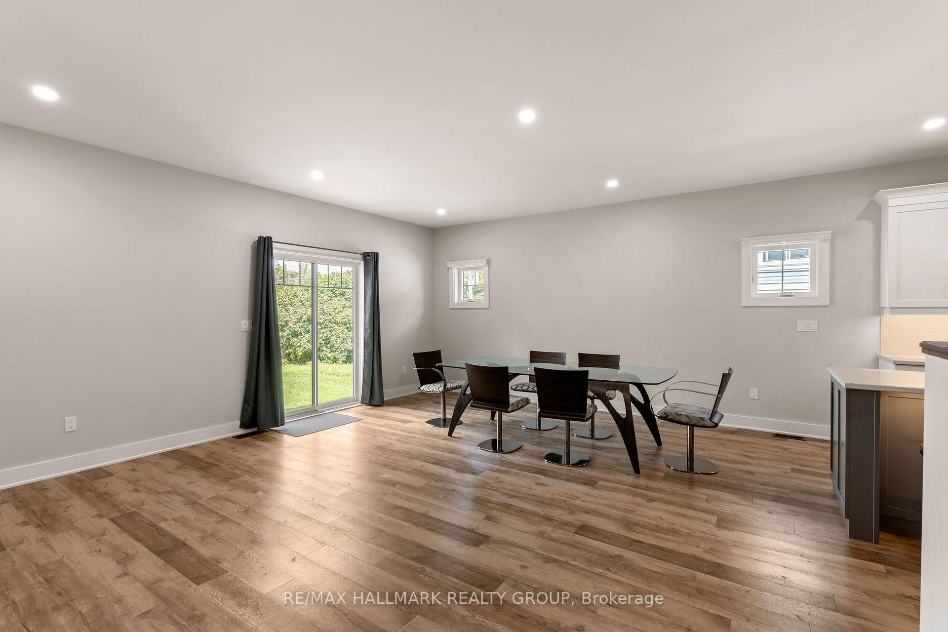 Photo 24 of 58 Adelaide Street, Edwardsburgh/Cardinal, Town of Cardinal — HOMEH