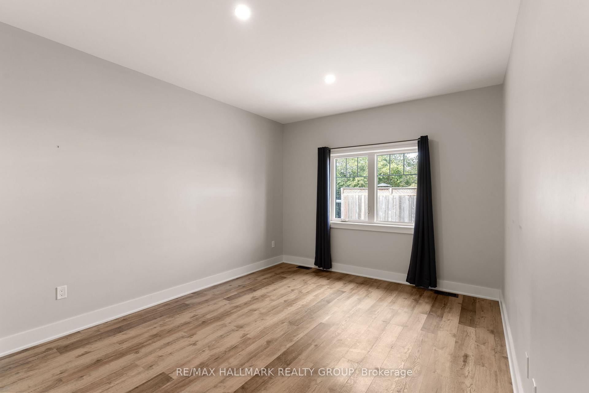 Photo 28 of 58 Adelaide Street, Edwardsburgh/Cardinal, Town of Cardinal — HOMEH
