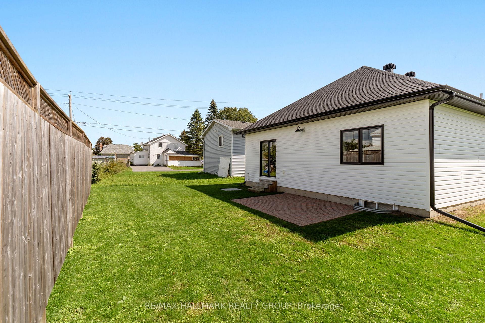 Photo 45 of 58 Adelaide Street, Edwardsburgh/Cardinal, Town of Cardinal — HOMEH