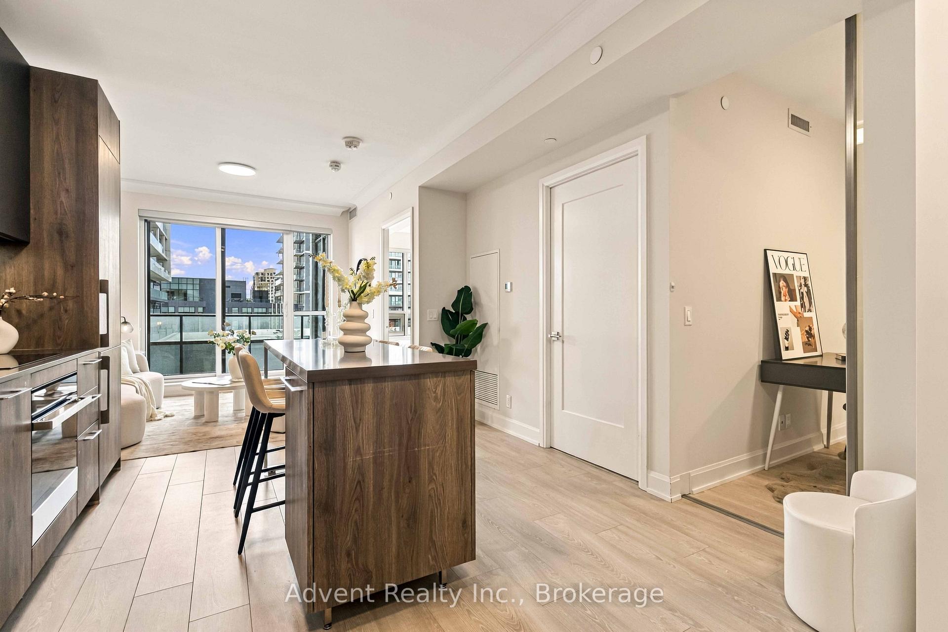 Photo 11 of Unit 327, 38 Water Walk Drive, Markham, Unionville — HOMEH