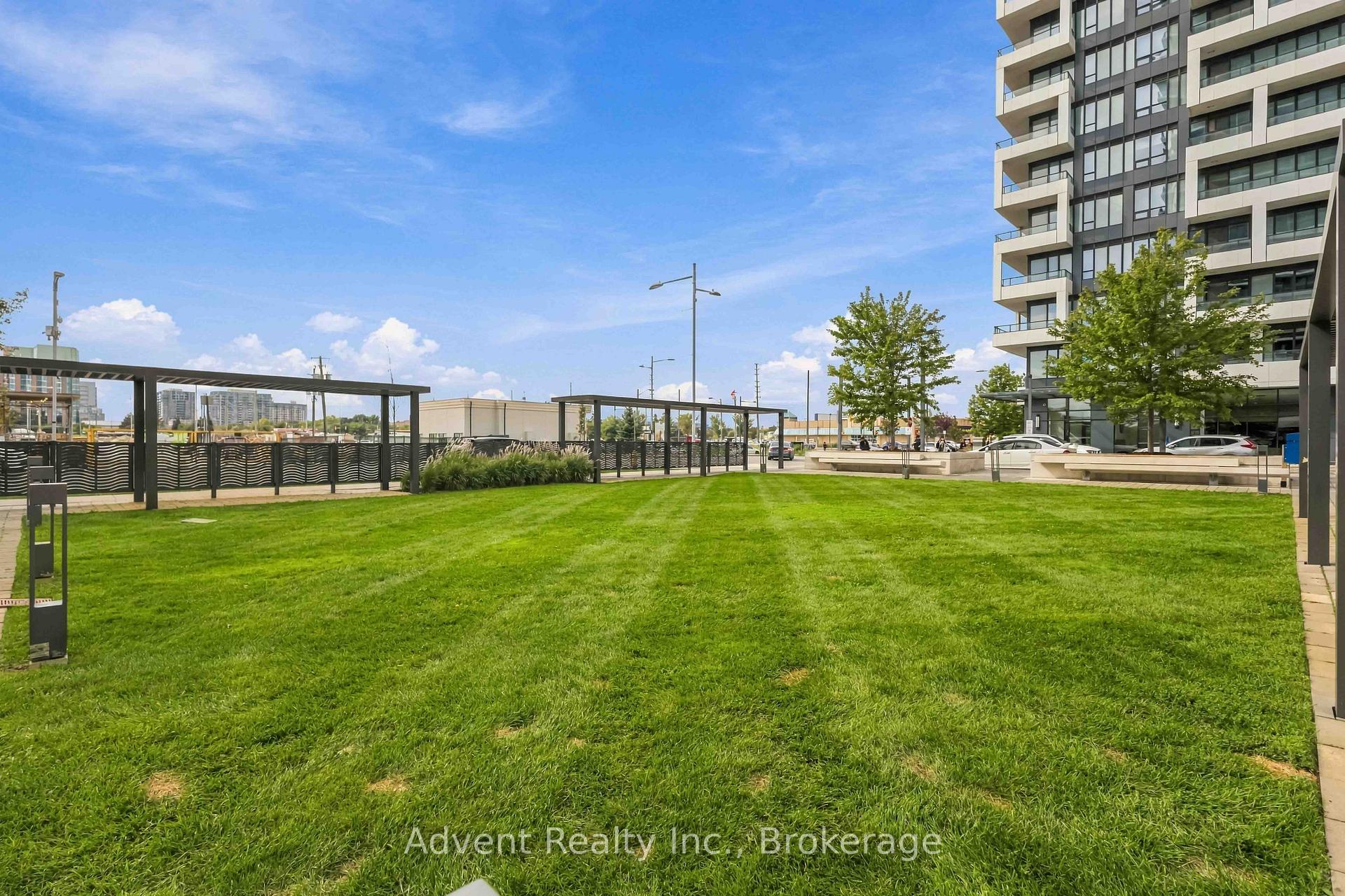 Photo 39 of Unit 327, 38 Water Walk Drive, Markham, Unionville — HOMEH