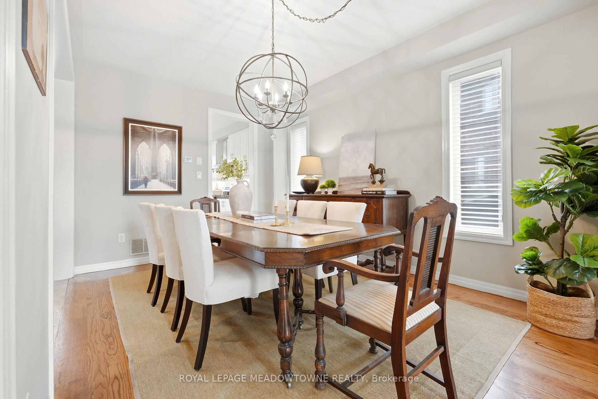 Photo 11 of 20 Orchid Avenue, Halton Hills, Georgetown — HOMEH