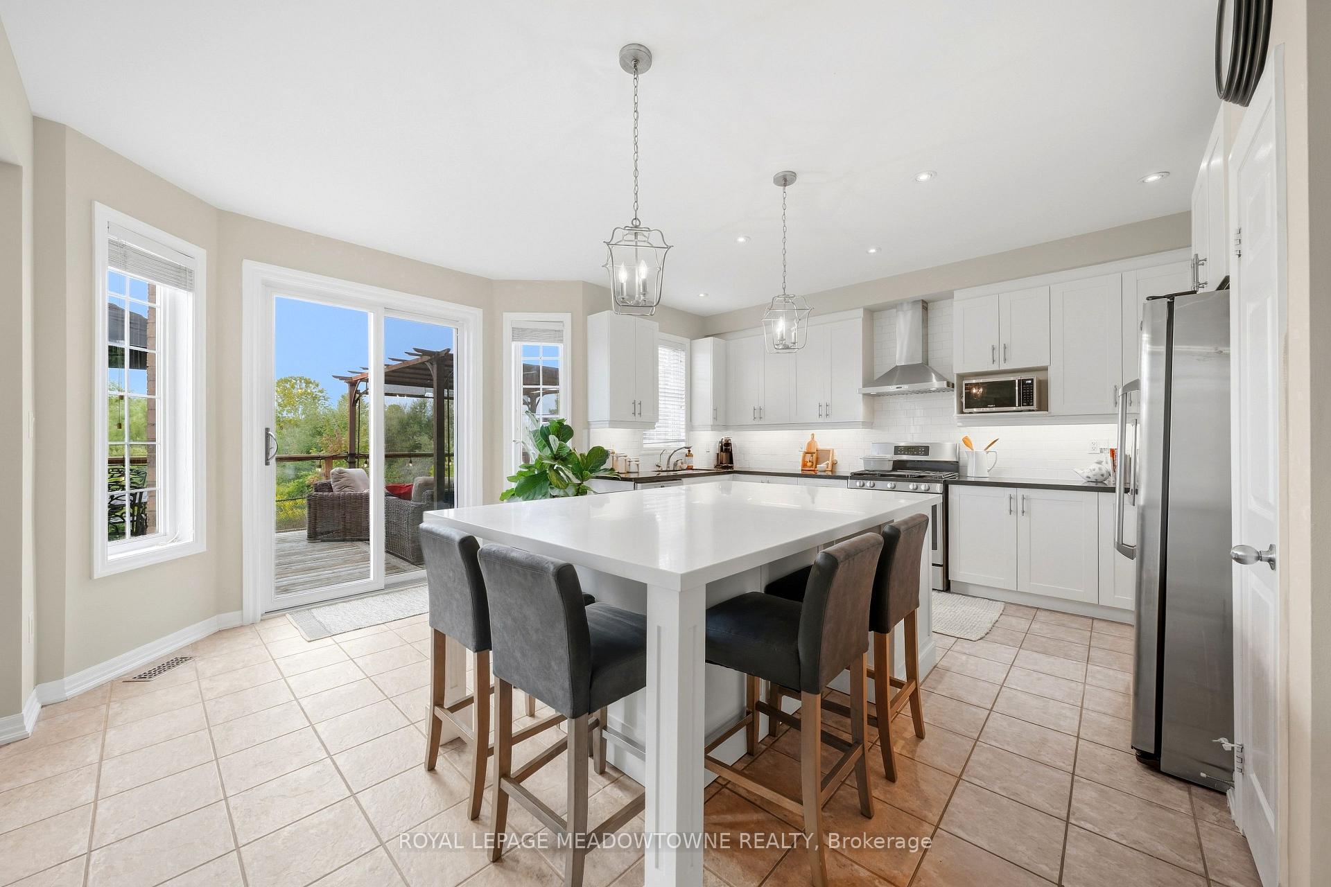 Photo 18 of 20 Orchid Avenue, Halton Hills, Georgetown — HOMEH