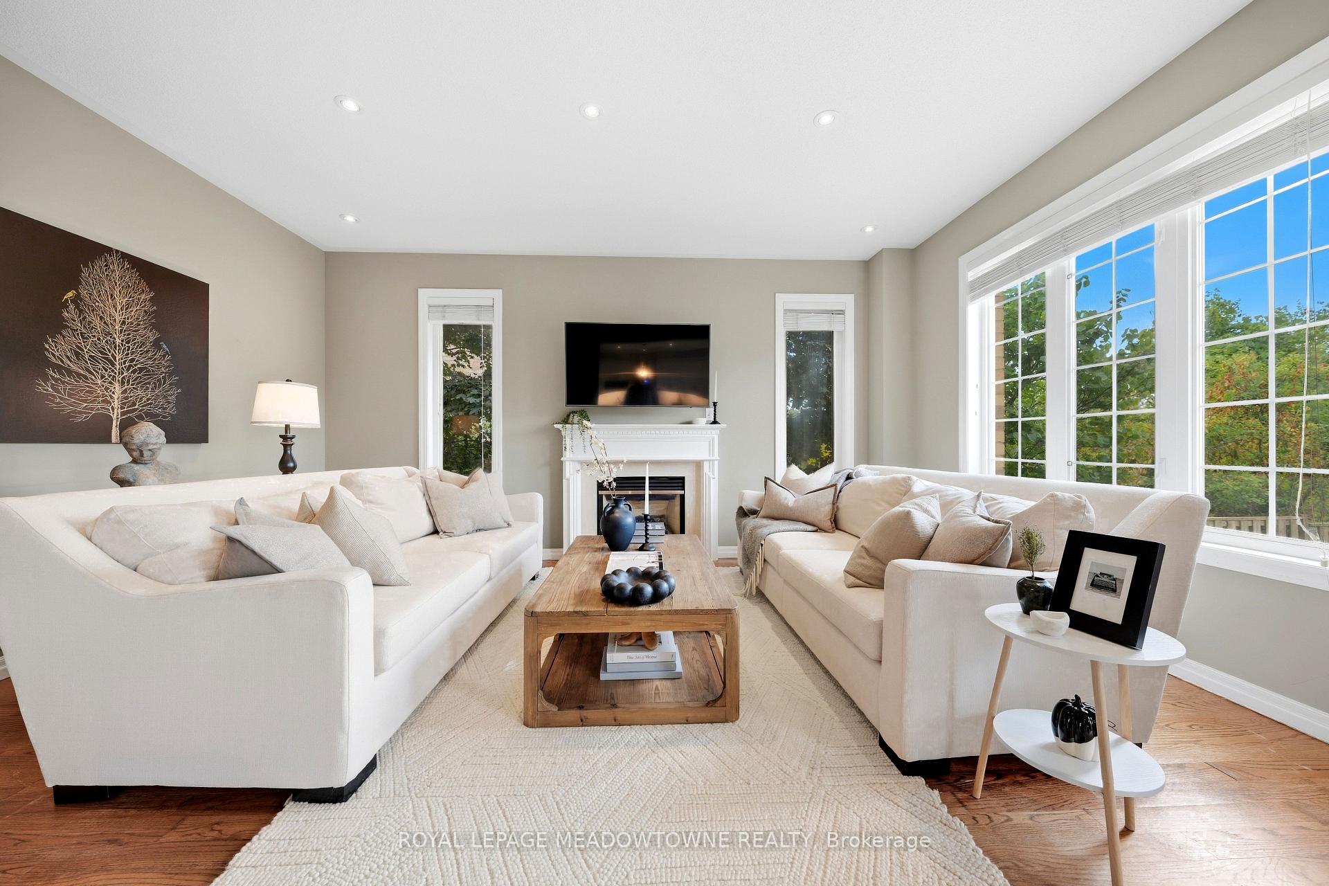 Photo 22 of 20 Orchid Avenue, Halton Hills, Georgetown — HOMEH