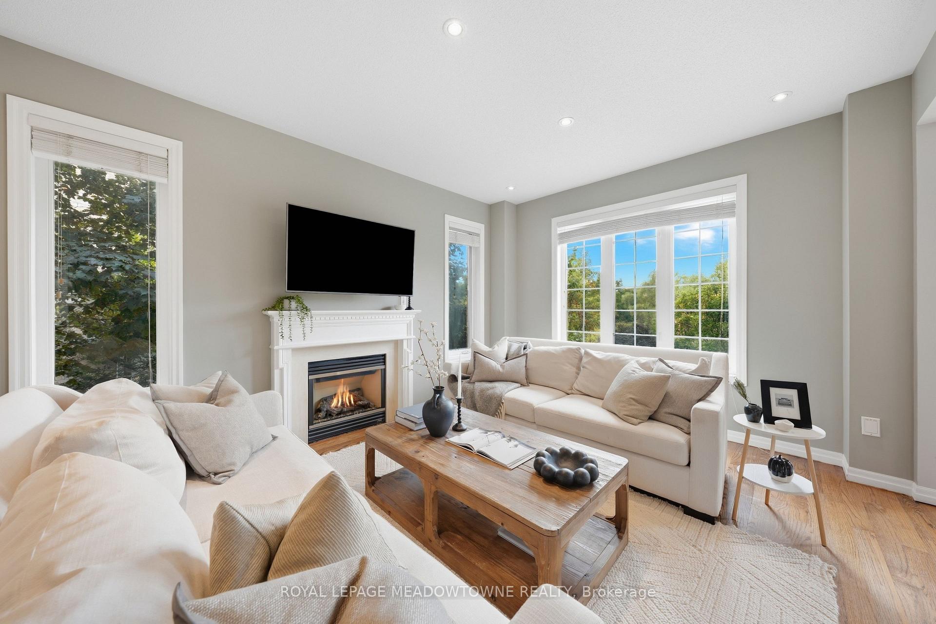 Photo 23 of 20 Orchid Avenue, Halton Hills, Georgetown — HOMEH