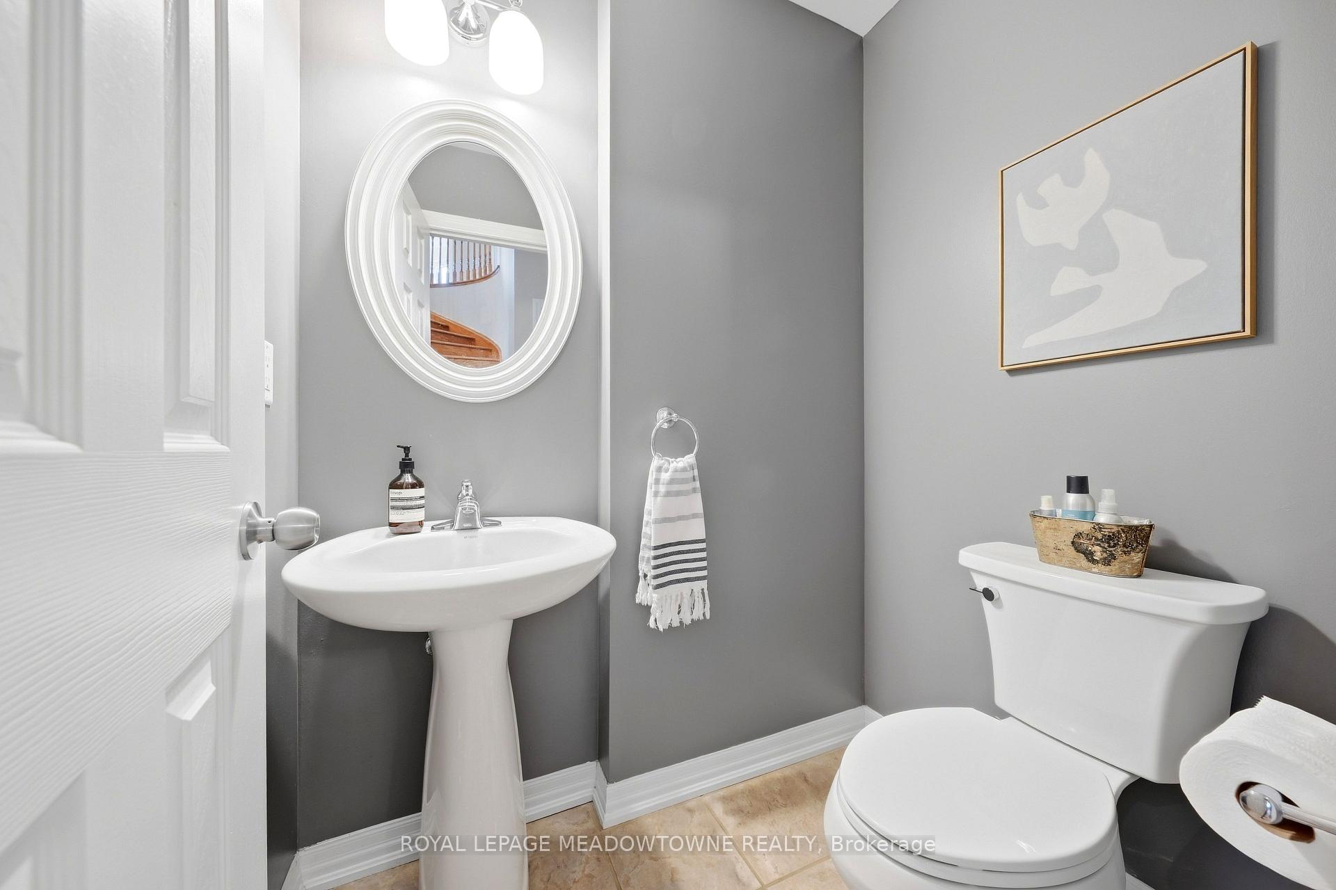 Photo 25 of 20 Orchid Avenue, Halton Hills, Georgetown — HOMEH