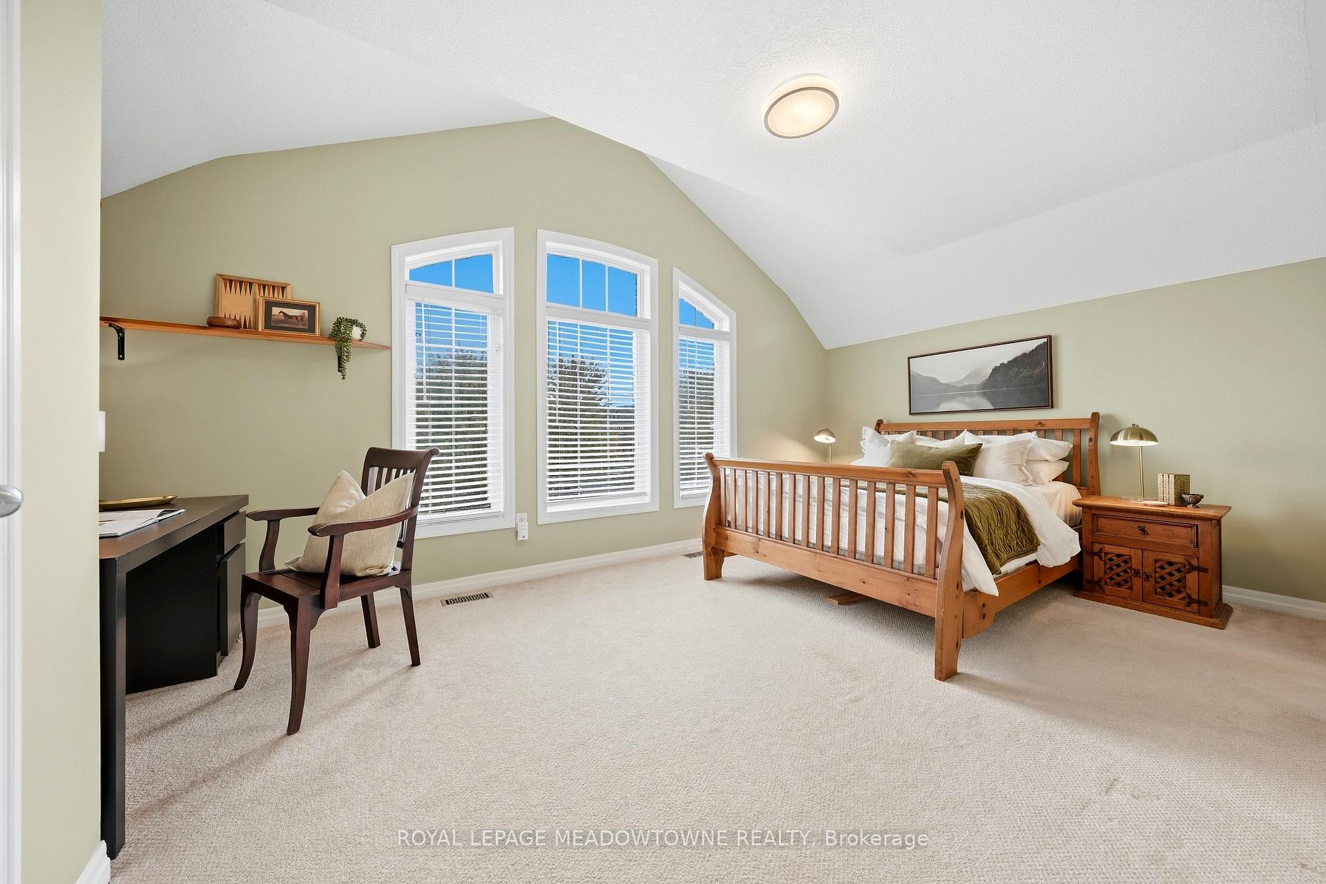 Photo 37 of 20 Orchid Avenue, Halton Hills, Georgetown — HOMEH