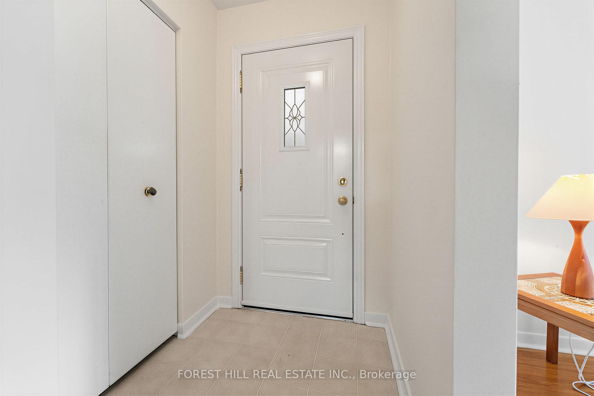 Photo 36 of 56 Little John Road, Hamilton, Dundas — HOMEH