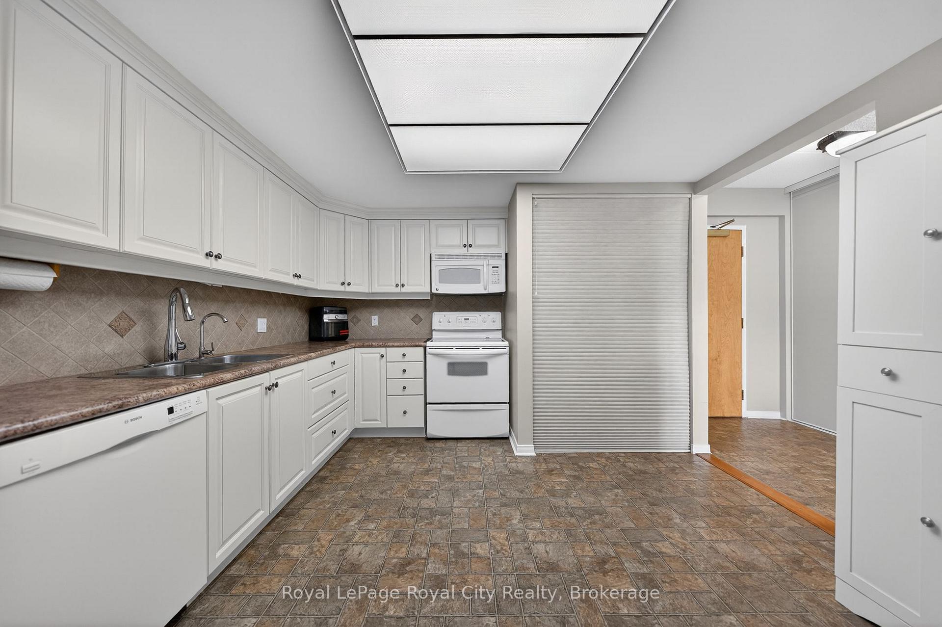 Photo 13 of Unit 402, 105 Bagot Street, Guelph, Junction/Onward Willow — HOMEH