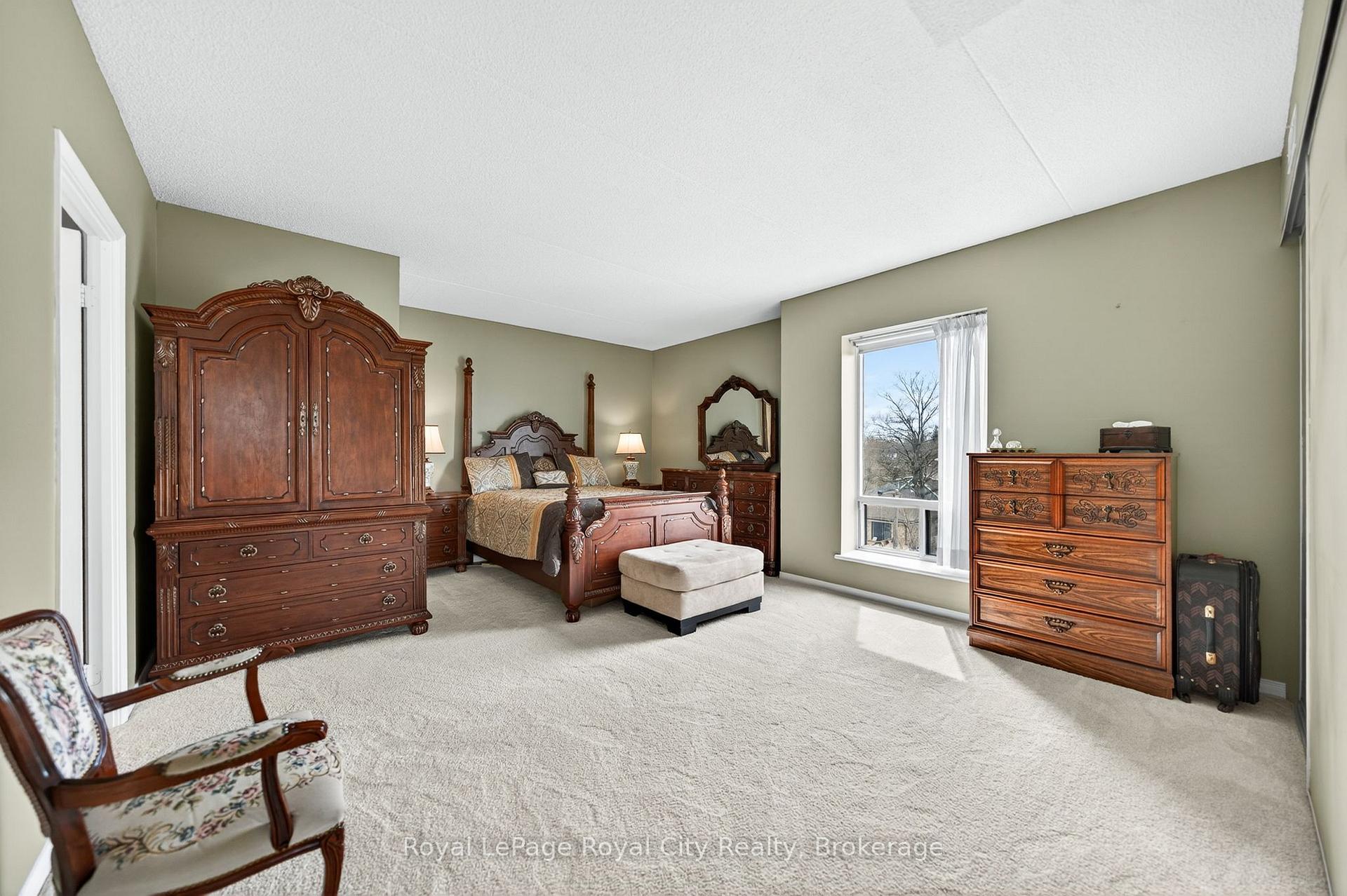 Photo 18 of Unit 402, 105 Bagot Street, Guelph, Junction/Onward Willow — HOMEH