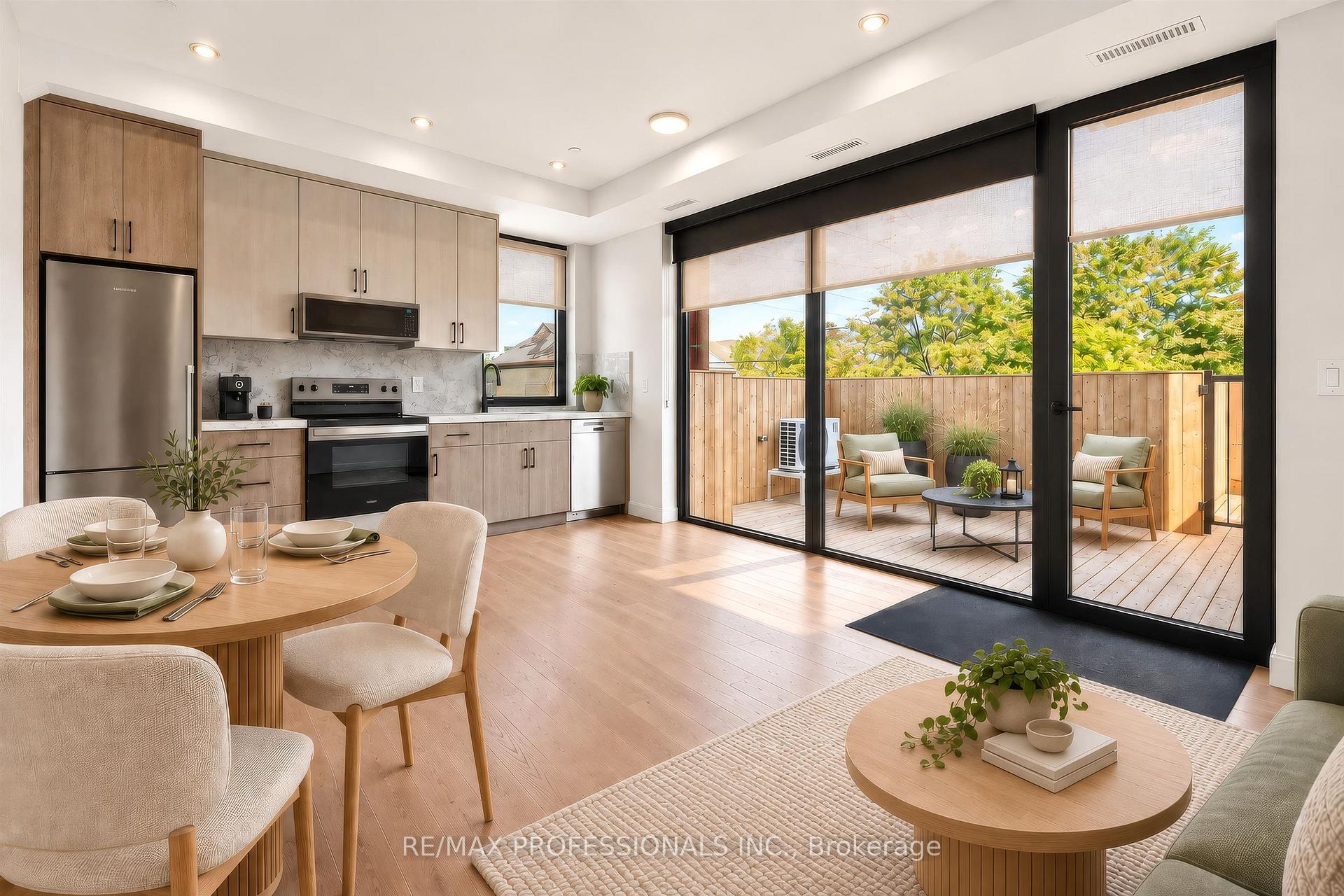 Photo 3 of Unit 201, 393 Perth Avenue, Toronto, Dovercourt-Wallace Emerson-Junction — HOMEH
