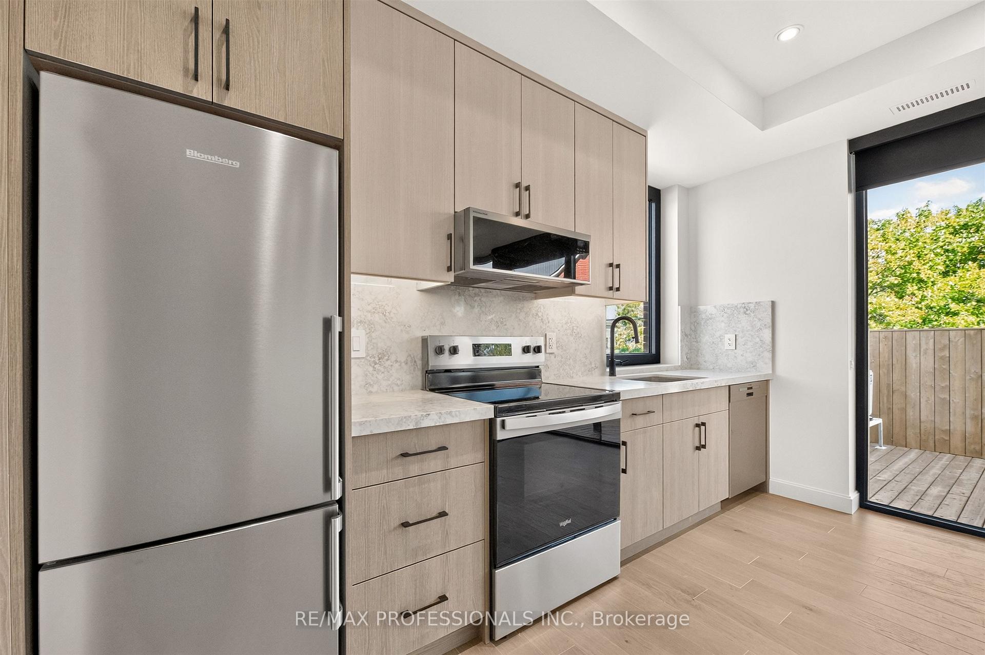 Photo 10 of Unit 201, 393 Perth Avenue, Toronto, Dovercourt-Wallace Emerson-Junction — HOMEH