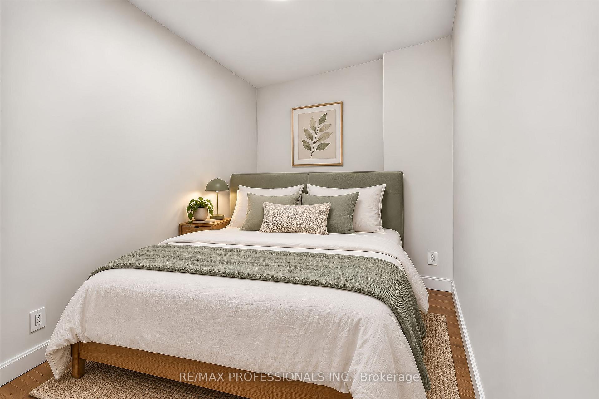 Photo 5 of Unit 201, 393 Perth Avenue, Toronto, Dovercourt-Wallace Emerson-Junction — HOMEH