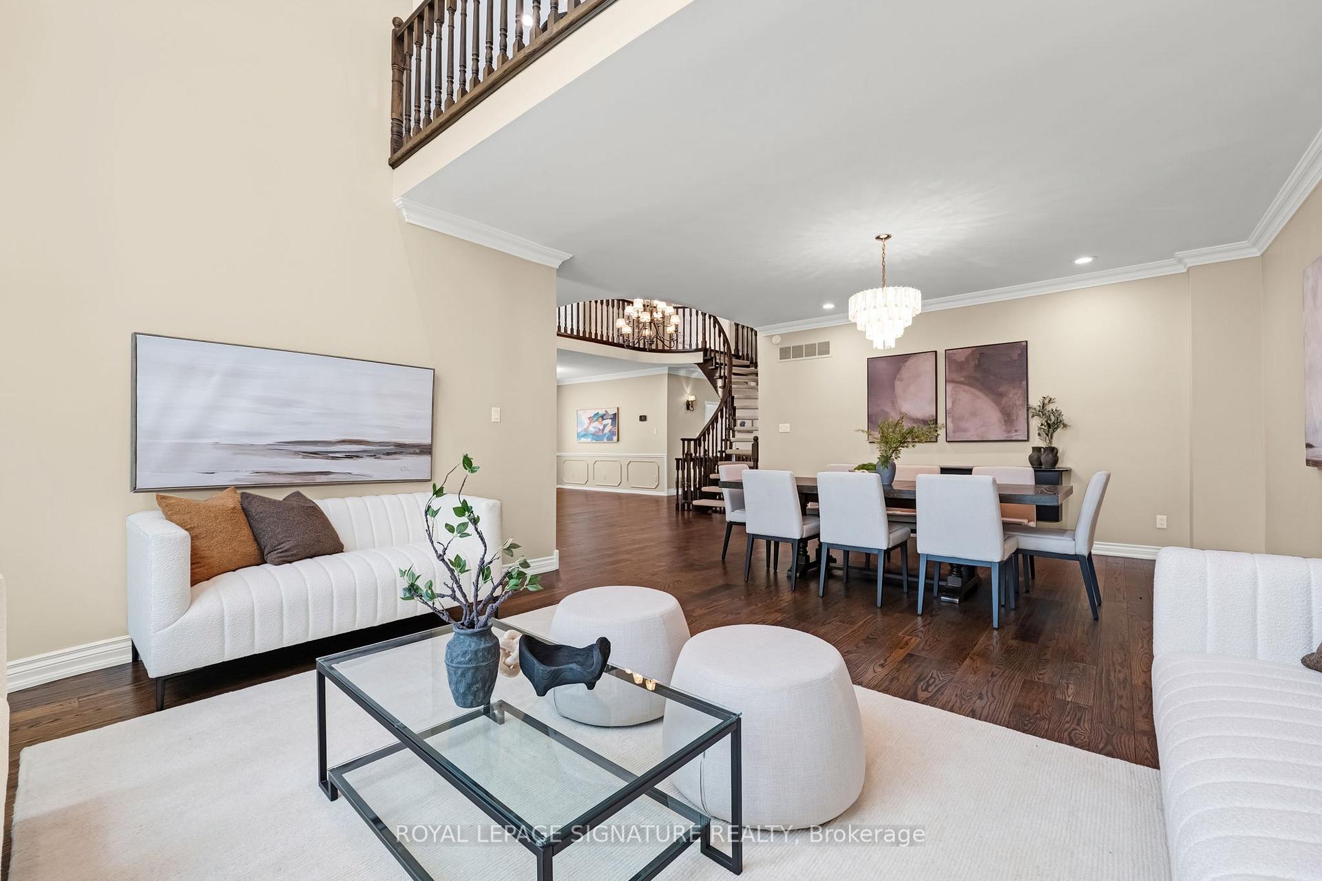 Photo 5 of 88 Garnier Court, North York, Bayview Woods-Steeles — HOMEH