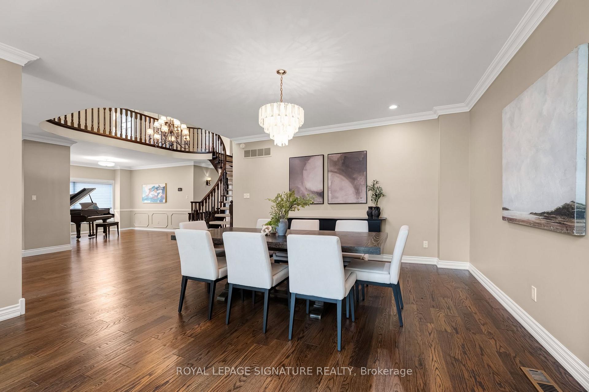 Photo 6 of 88 Garnier Court, North York, Bayview Woods-Steeles — HOMEH