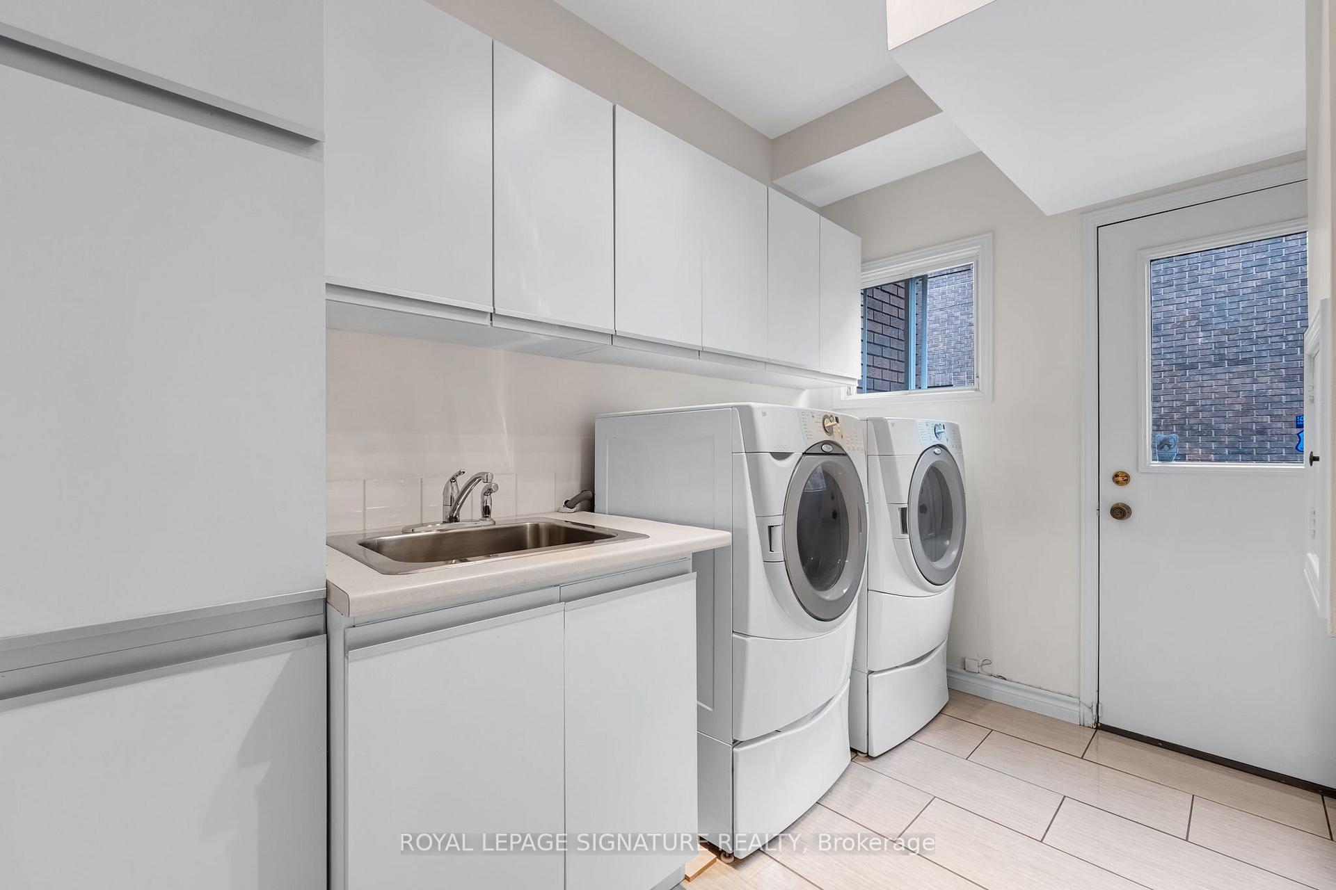Photo 21 of 88 Garnier Court, North York, Bayview Woods-Steeles — HOMEH