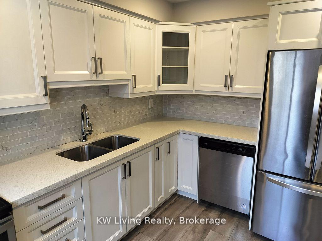 Photo 5 of Unit 18, 81 Irwin Road, Etobicoke, Elms-Old Rexdale — HOMEH